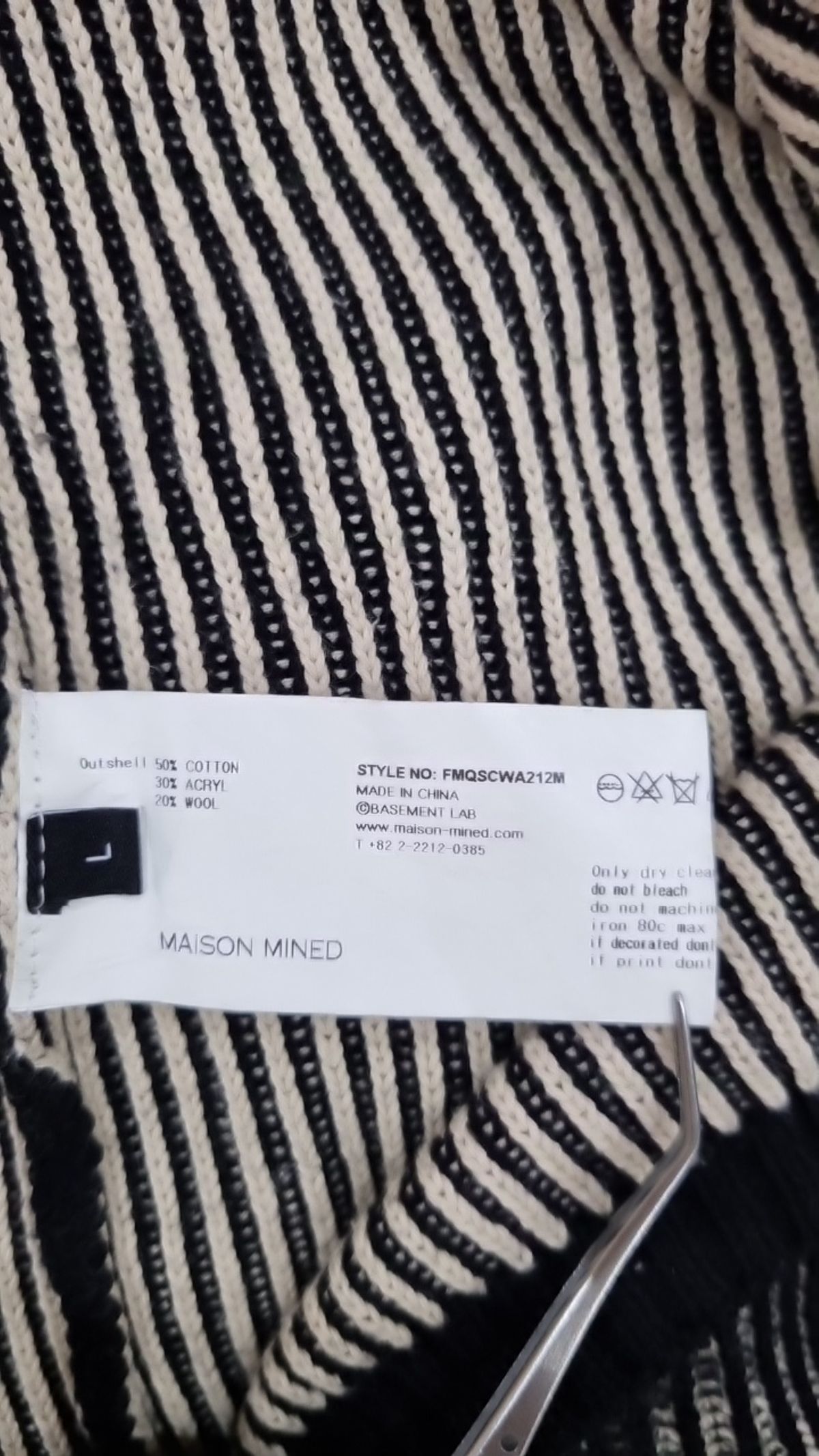 메종미네드(MAISON MINED) BLACK FLOWER PRINT KNIT L