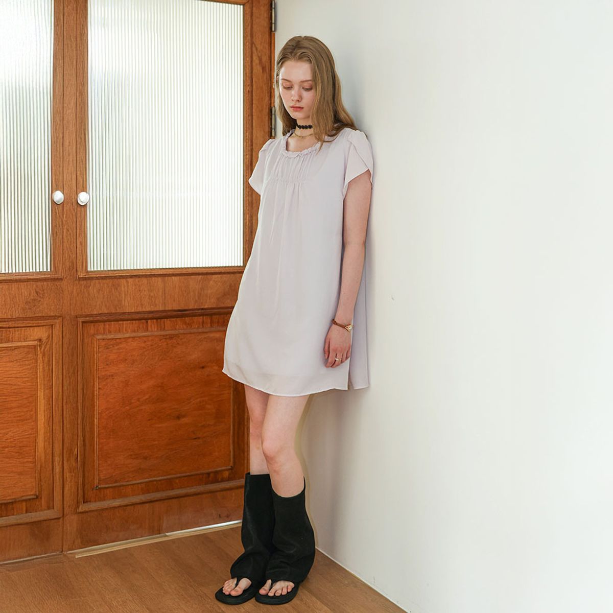 던드롭(DUNDROP) DD_Ruffle neckline mini dress_LAVENDER