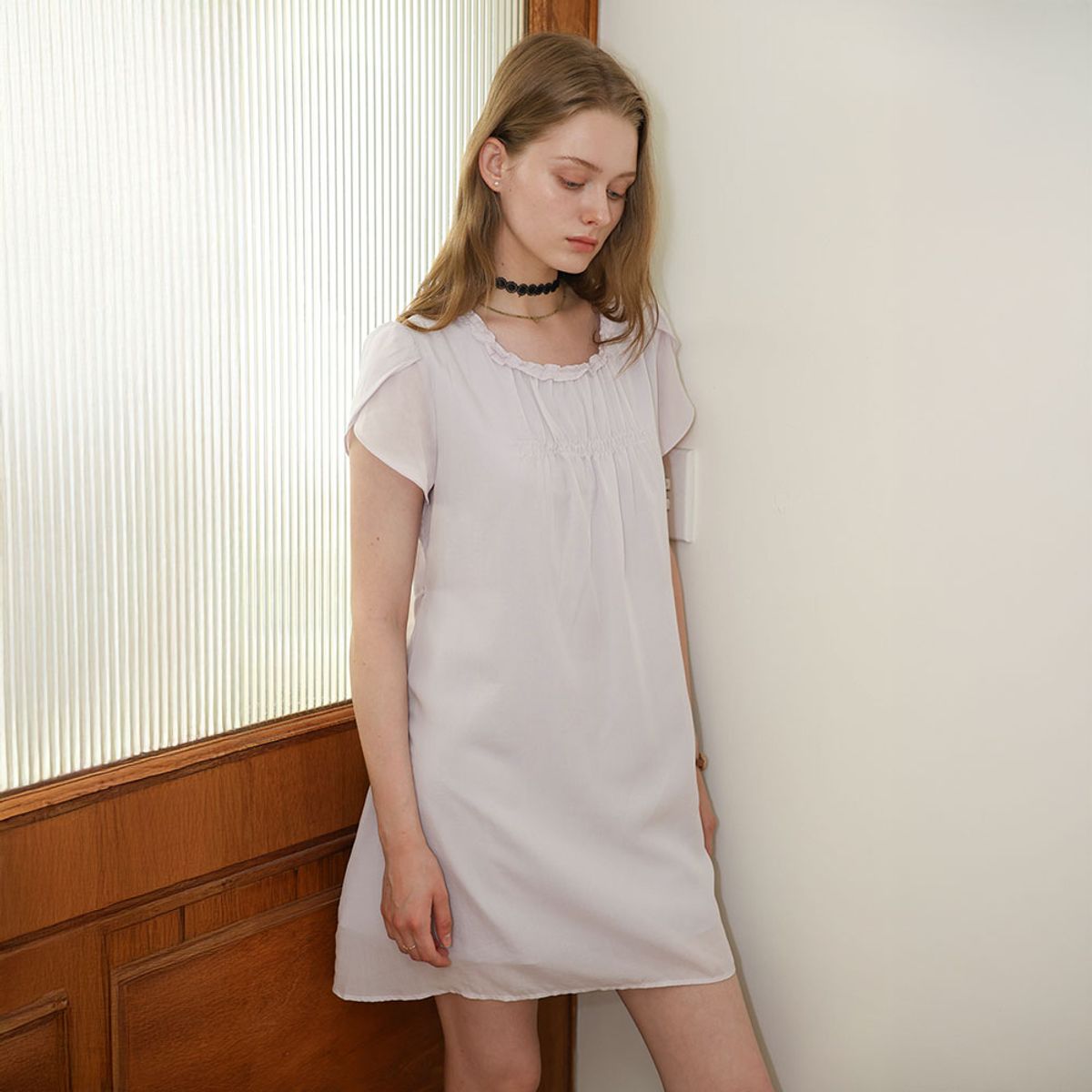 던드롭(DUNDROP) DD_Ruffle neckline mini dress_LAVENDER