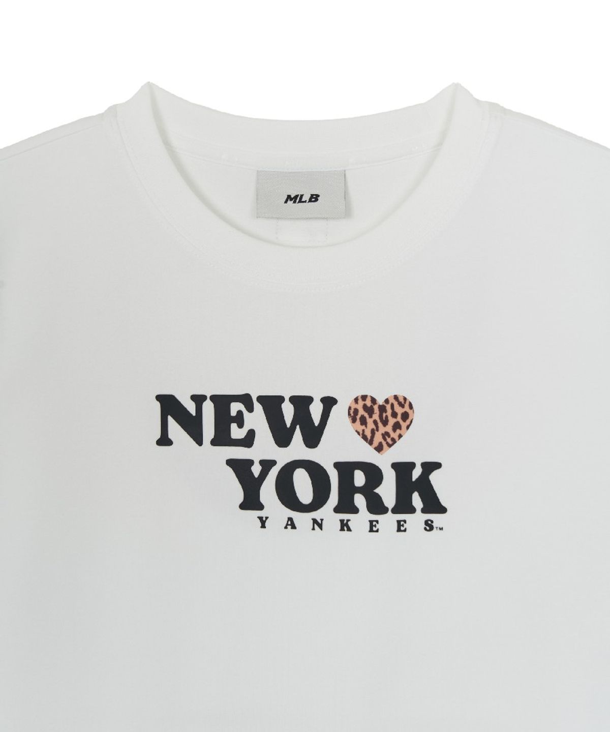 엠엘비(MLB) 여성 레오파드 하트 레터링 슬림 세미 크롭 반팔 티셔츠 NY (White)