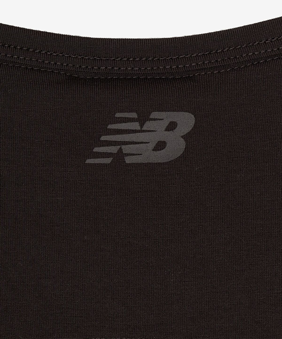 뉴발란스(NEW BALANCE) NBNEG3W122 / WOMEN NB-FLOWY  헨리넥 반팔티 (BROWN)