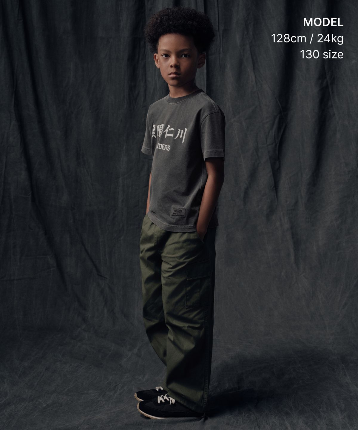 무신사 스탠다드 키즈(MUSINSA STANDARD KIDS) [SSG랜더스 컬래버] 무한인천 피그먼트 다이드 티셔츠 [차콜 그레이]