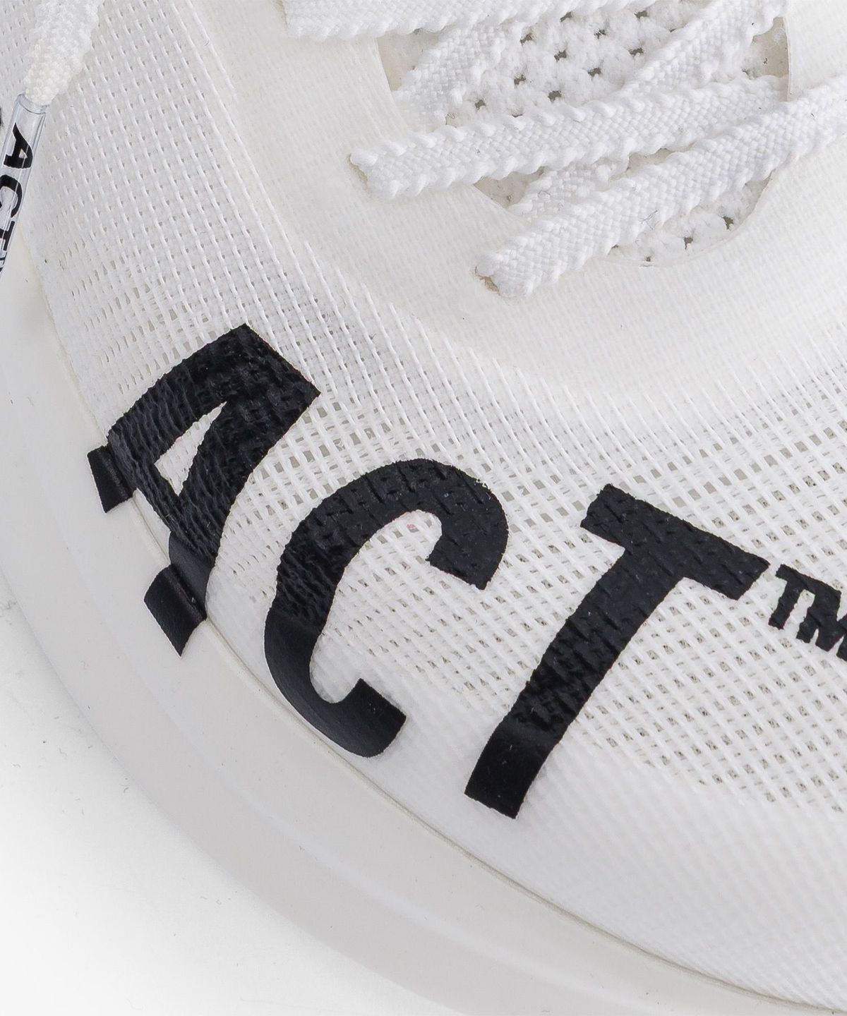 액트러닝(ACT RUNNING) C1 러닝화 White