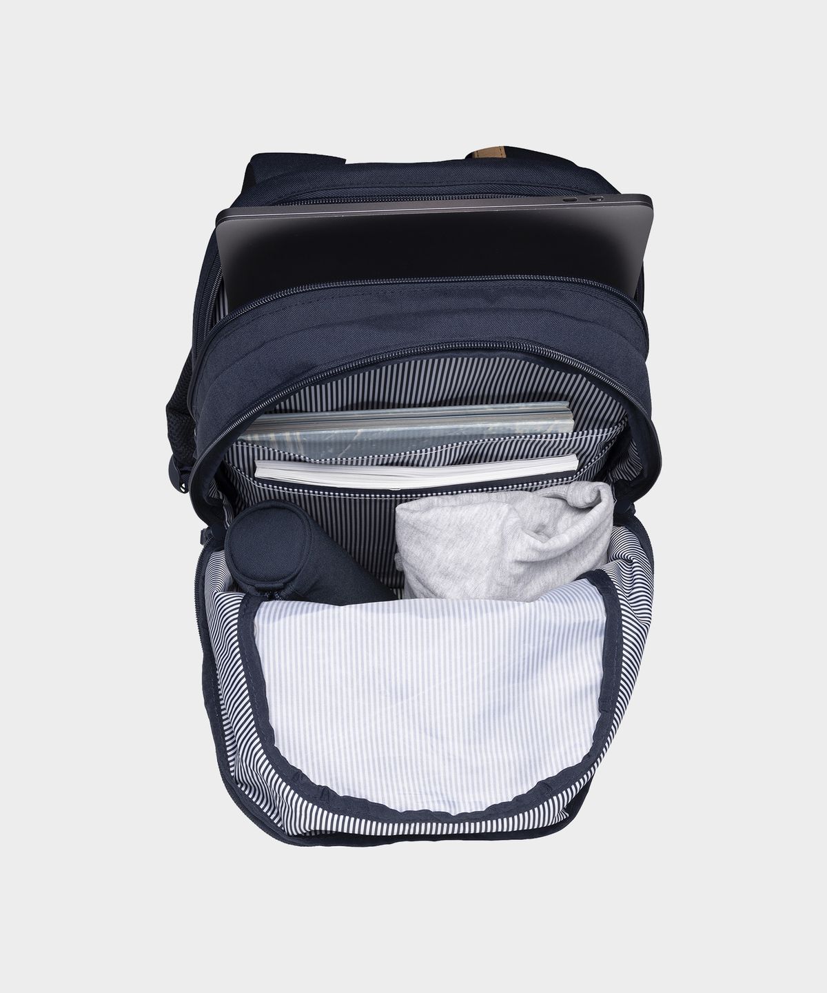 베크만(BECKMANN) 어반 백팩 30L 다크블루