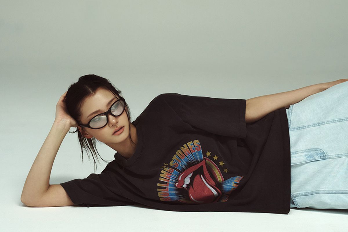 아크메드라비(ACME DE LA VIE) ROLLING STONES ROCK & ROLL SHORT SLEEVE T-SHIRT