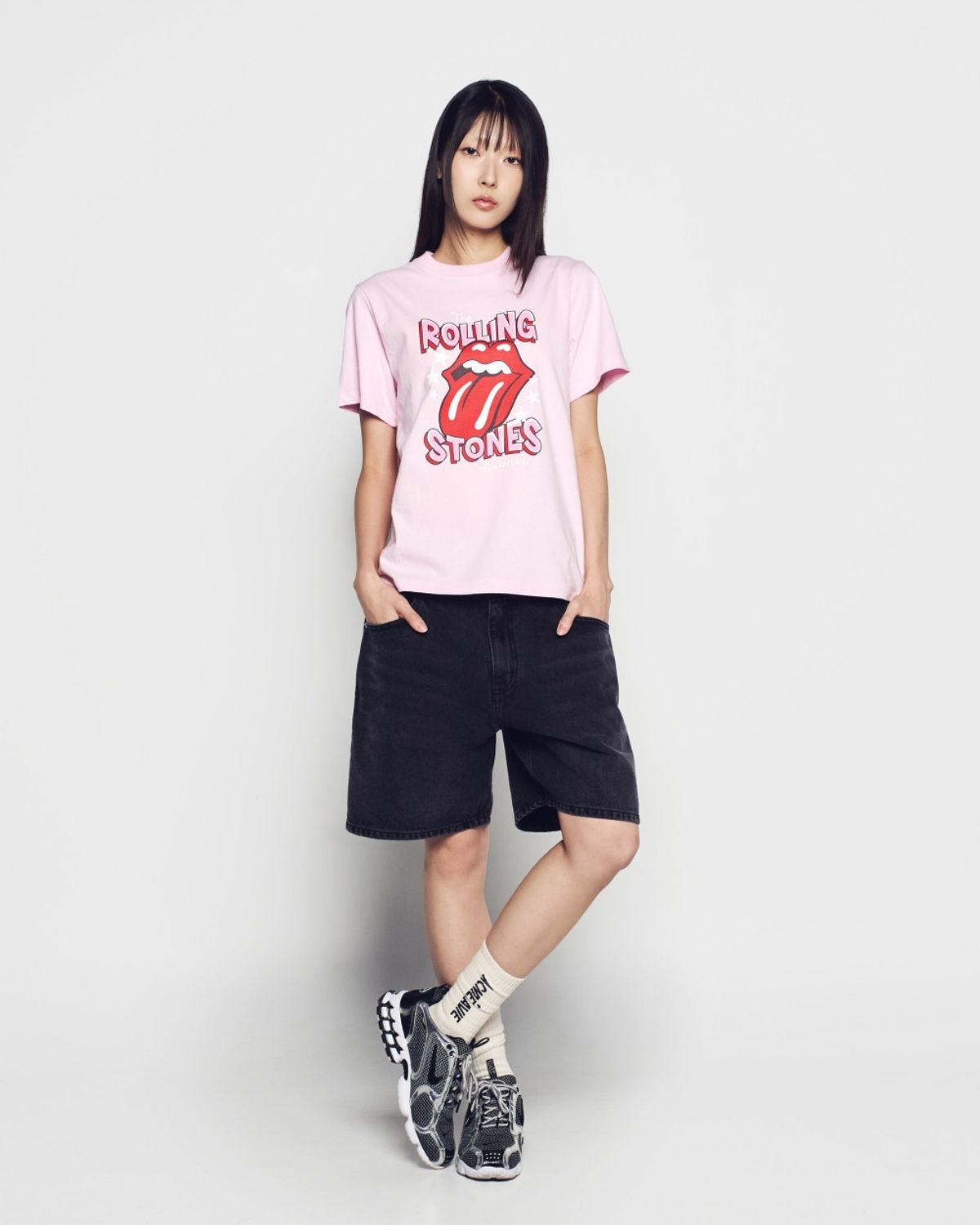 아크메드라비(ACME DE LA VIE) WOMAN ROLLING STONES DOODLE STAR SHORT SLEEVE T-SHIRT
