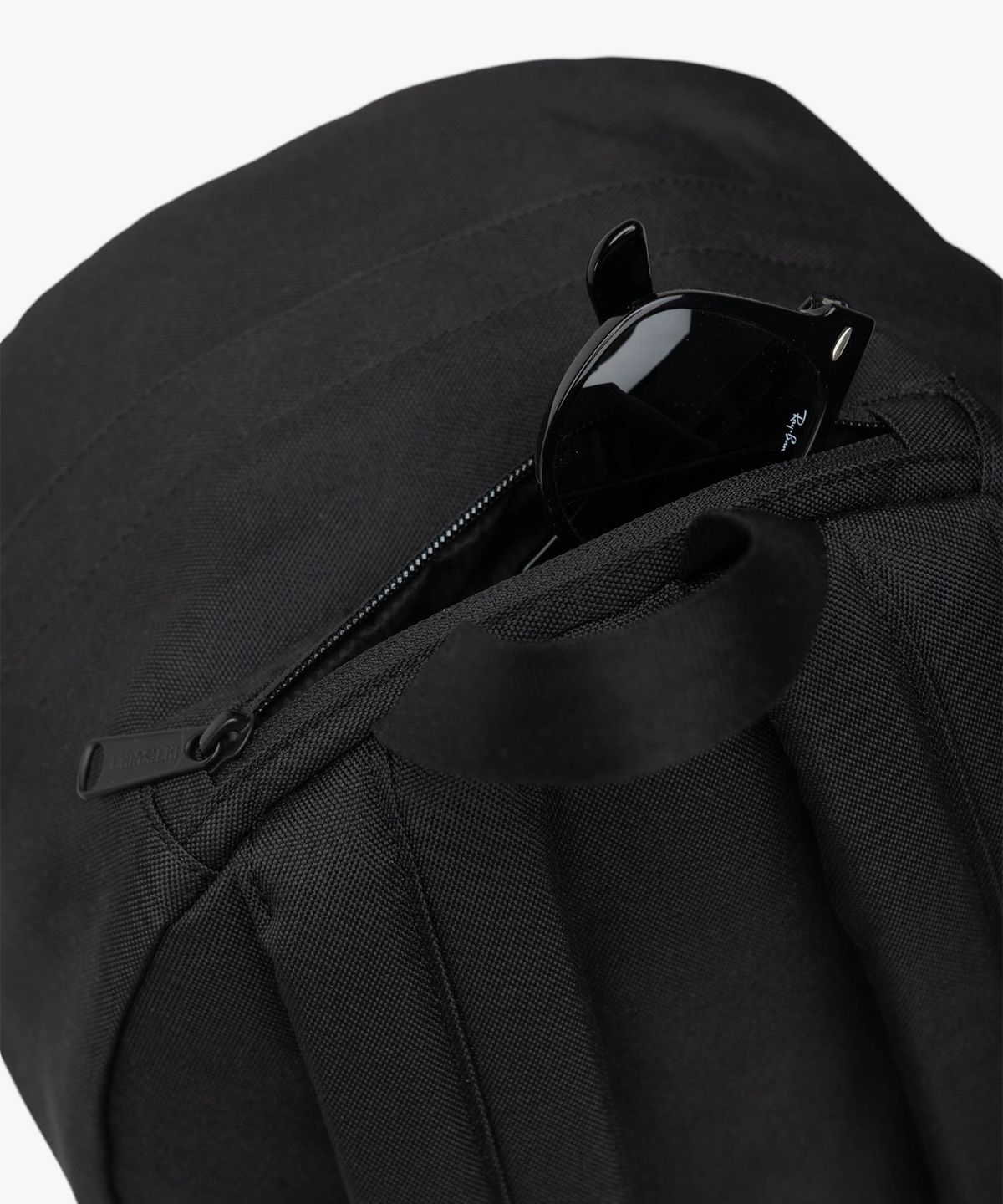 허쉘서플라이(HERSCHEL SUPPLY CO) 팝 퀴즈 백팩 Black/Tan