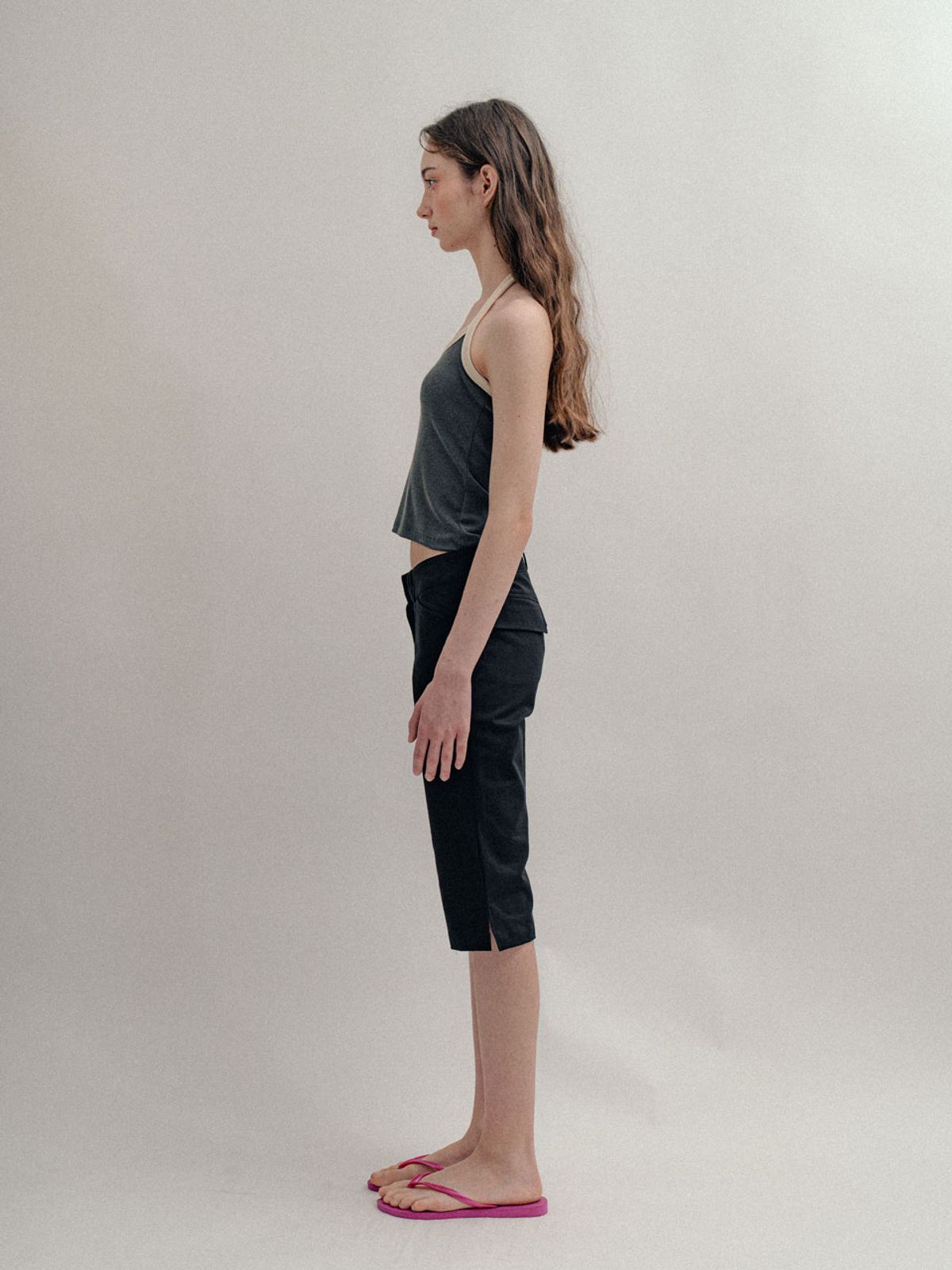 비수스(VISUS) Cotton Capri Pants_Black