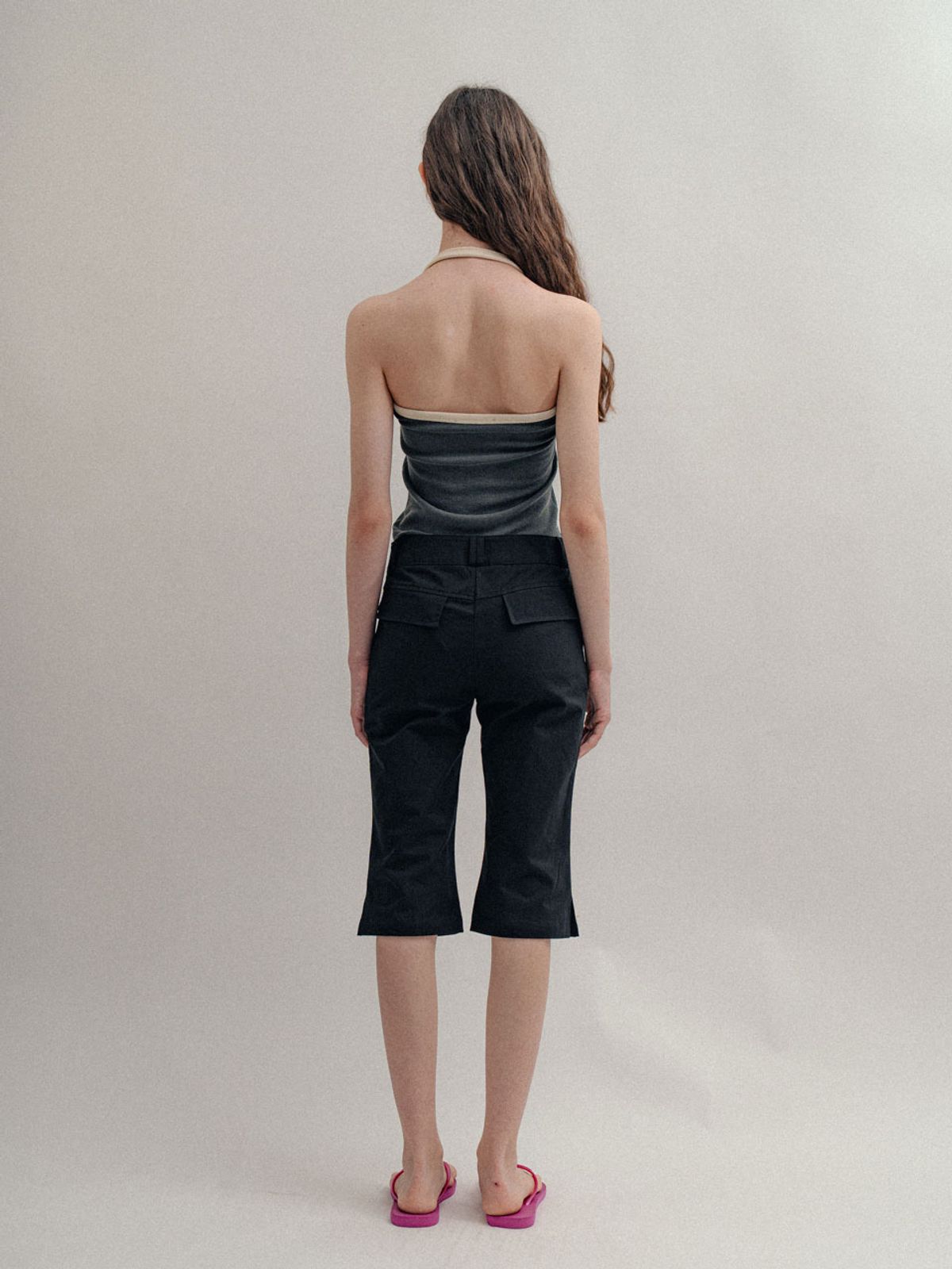 비수스(VISUS) Cotton Capri Pants_Black