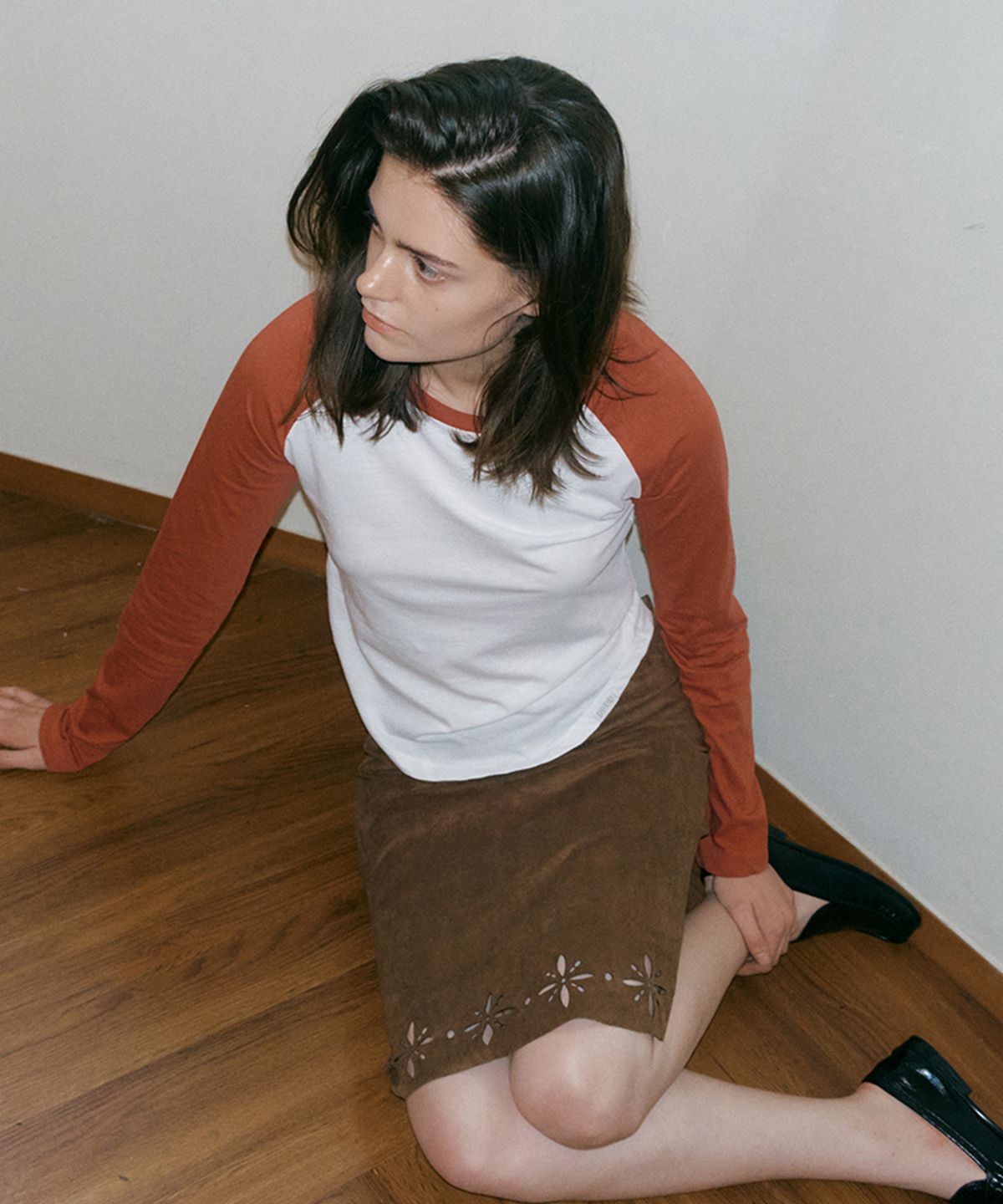 108파운드(108POUND) Dusty Raglan Tee_Ivory