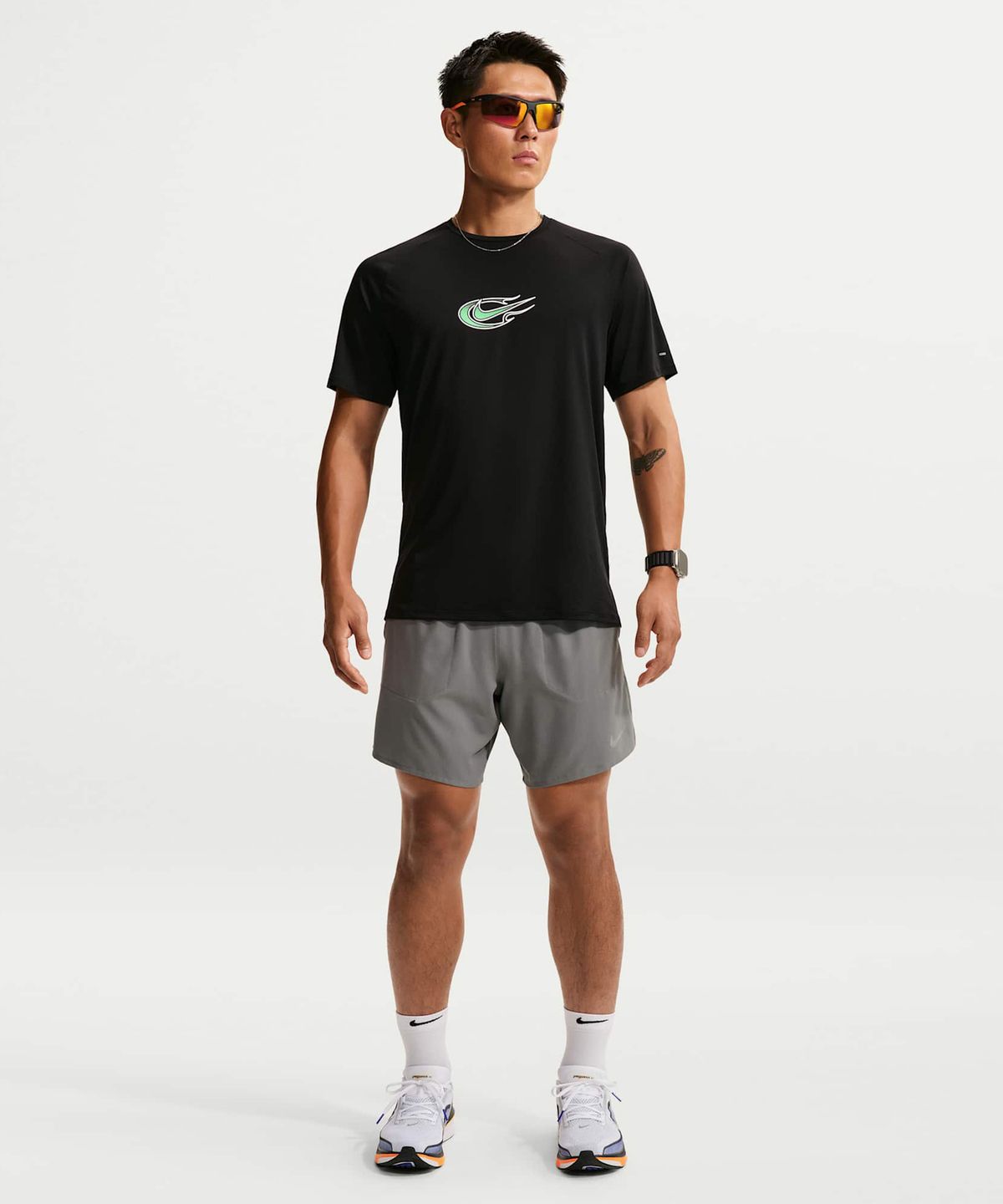 나이키(NIKE) 스트라이드 드라이 핏 ADV 반소매 러닝 탑 M - 블랙 / IO1418-010