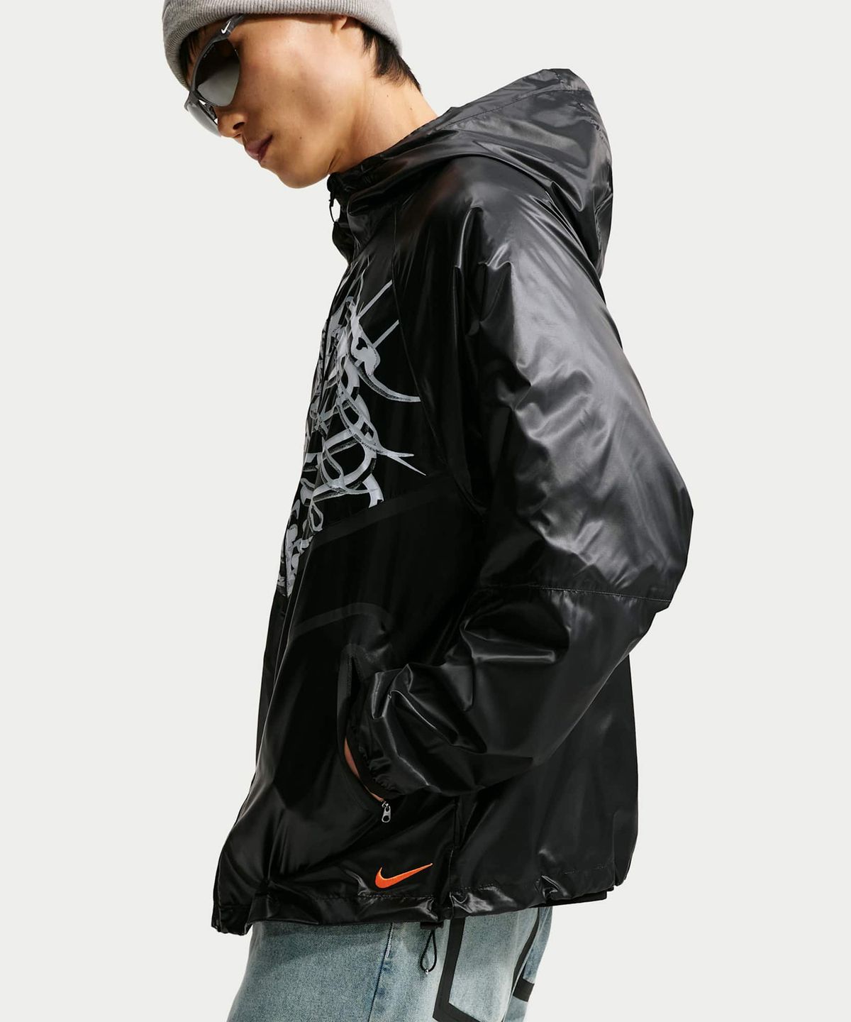 나이키(NIKE) 스포츠웨어 재킷 M - 블랙:화이트:라이트 스모크 그레이:세이프티 오렌지 / IO1660-010