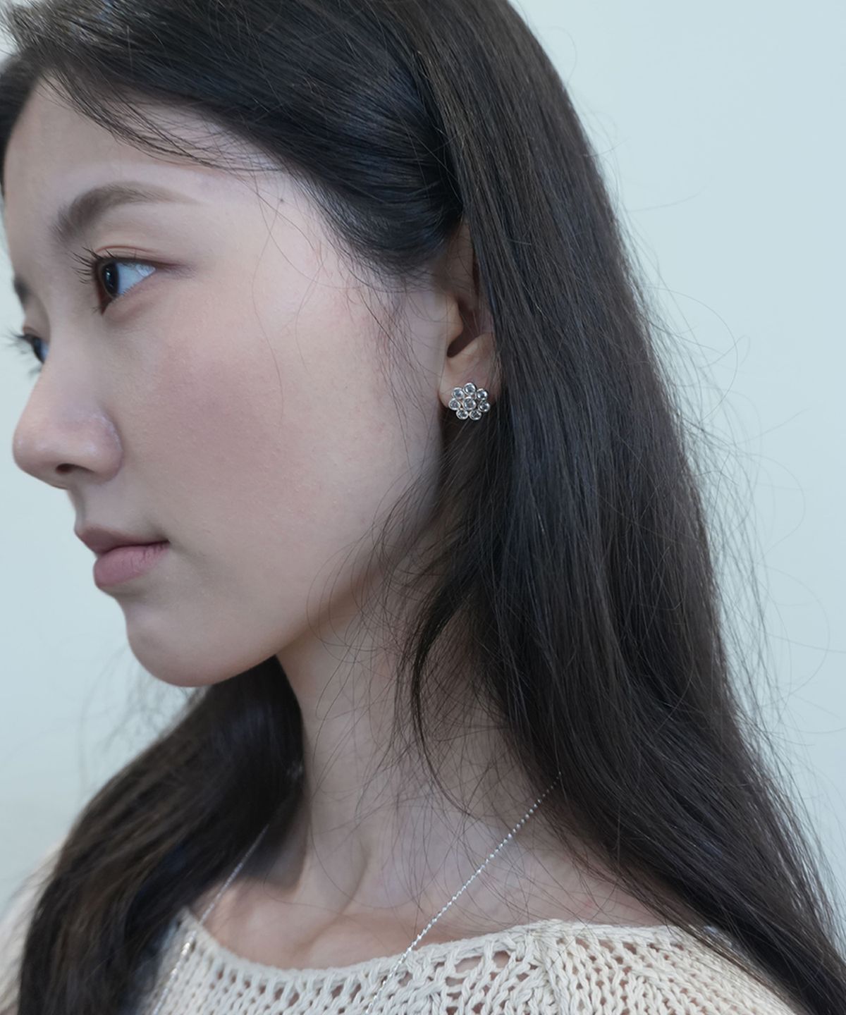 데누(DENU) Demure Flower Stud Piercing Earring