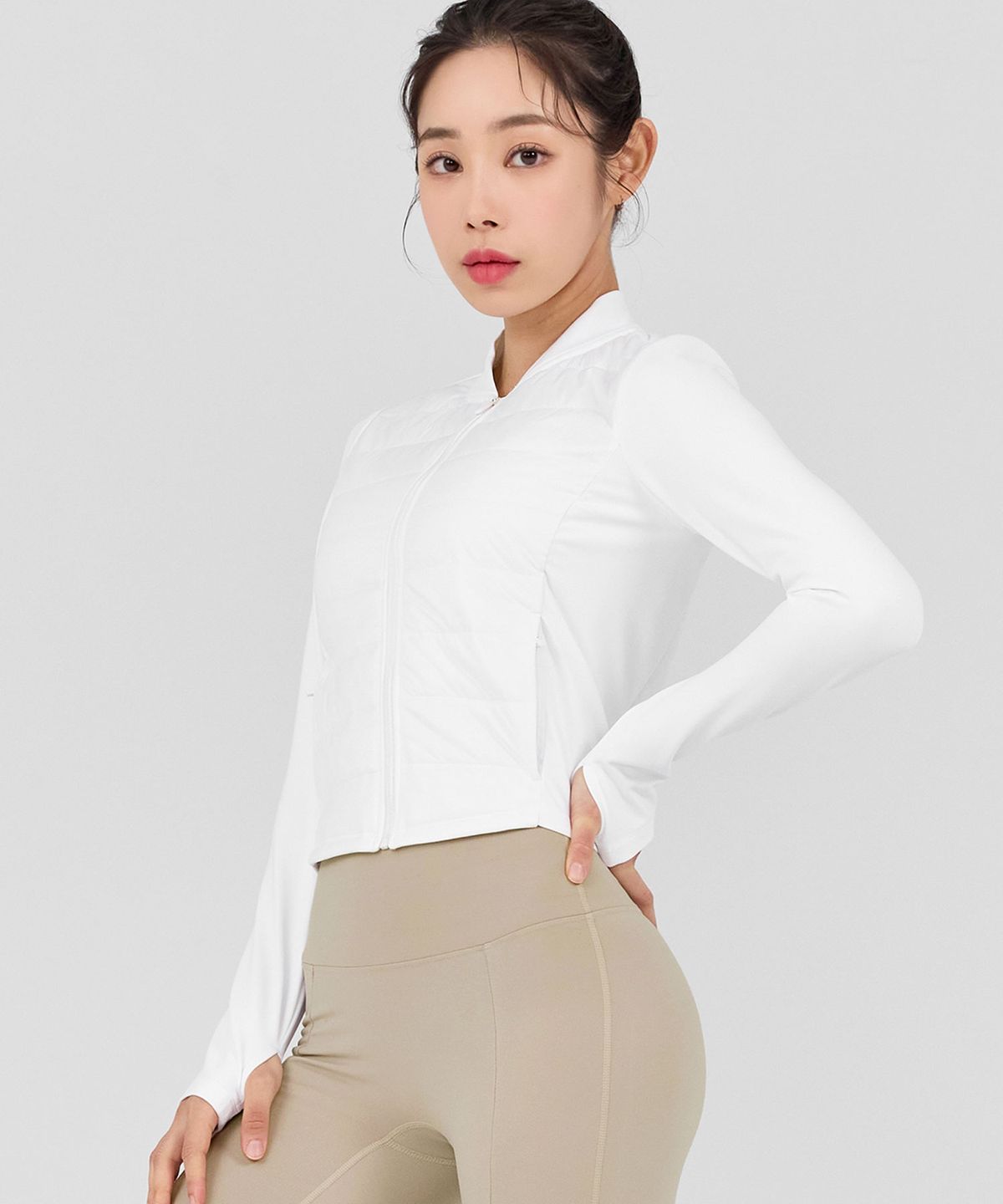 젝시믹스(XEXYMIX) 핑거홀 경량 패딩 저지 자켓 XWFGJ03H4