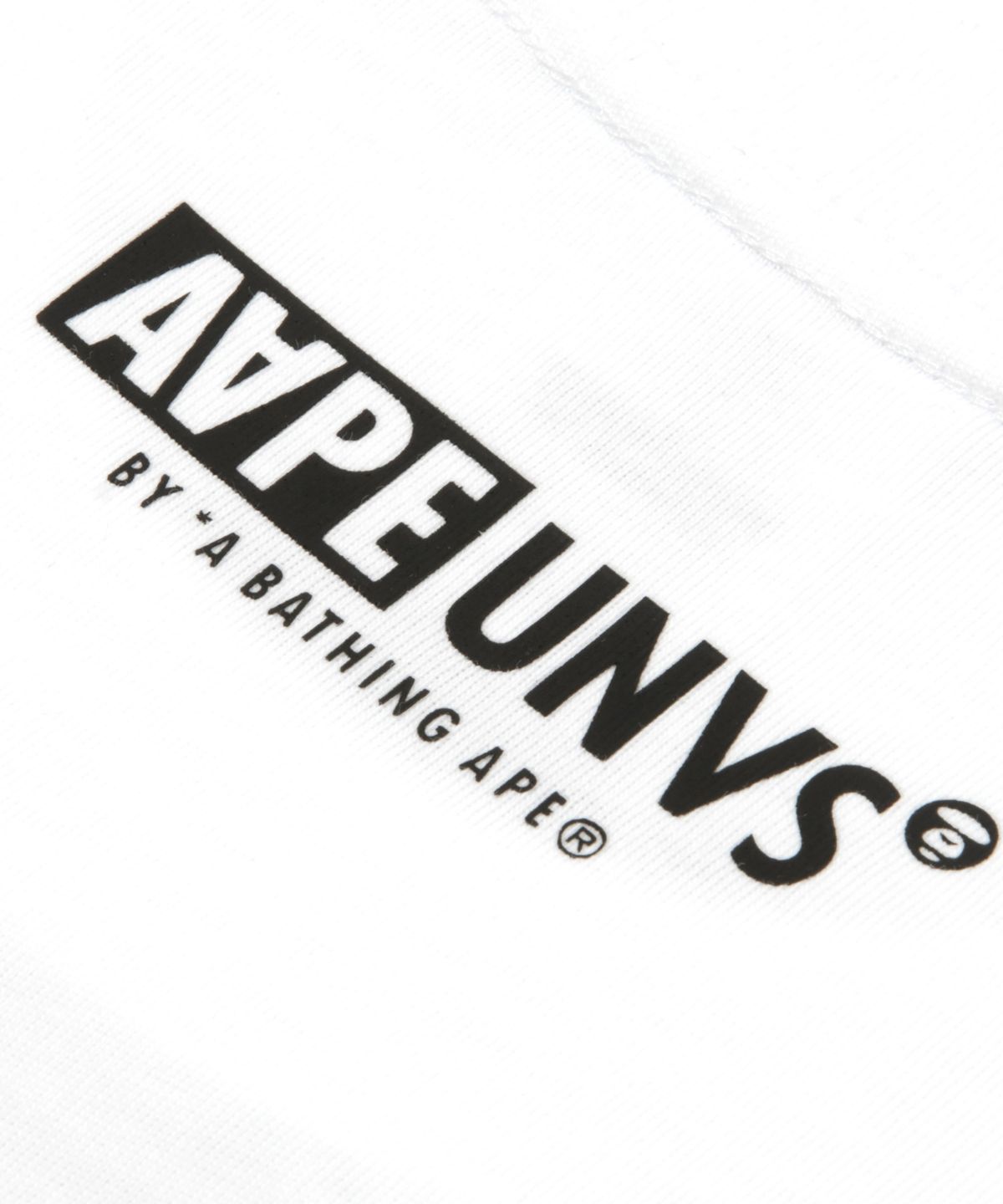 에이프(AAPE) AAPEUNVS 문페이스 로고 티셔츠 화이트 / AAPTEM1640XXQWHX