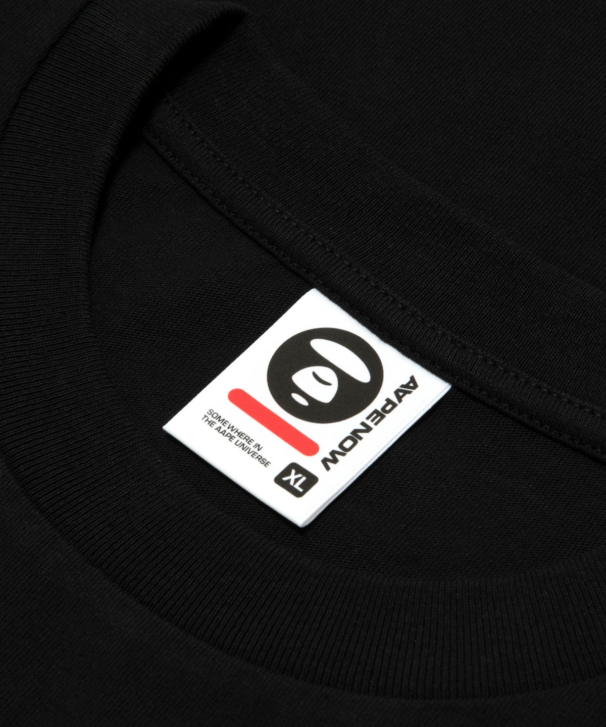 에이프(AAPE) AAPENOW 문페이스 티셔츠 블랙 / AAPTEM1808XXQBKX