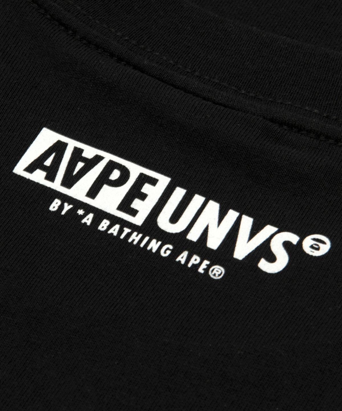 에이프(AAPE) AAPEUNVS 문페이스 티셔츠 블랙 / AAPTEM1836XXQBKX