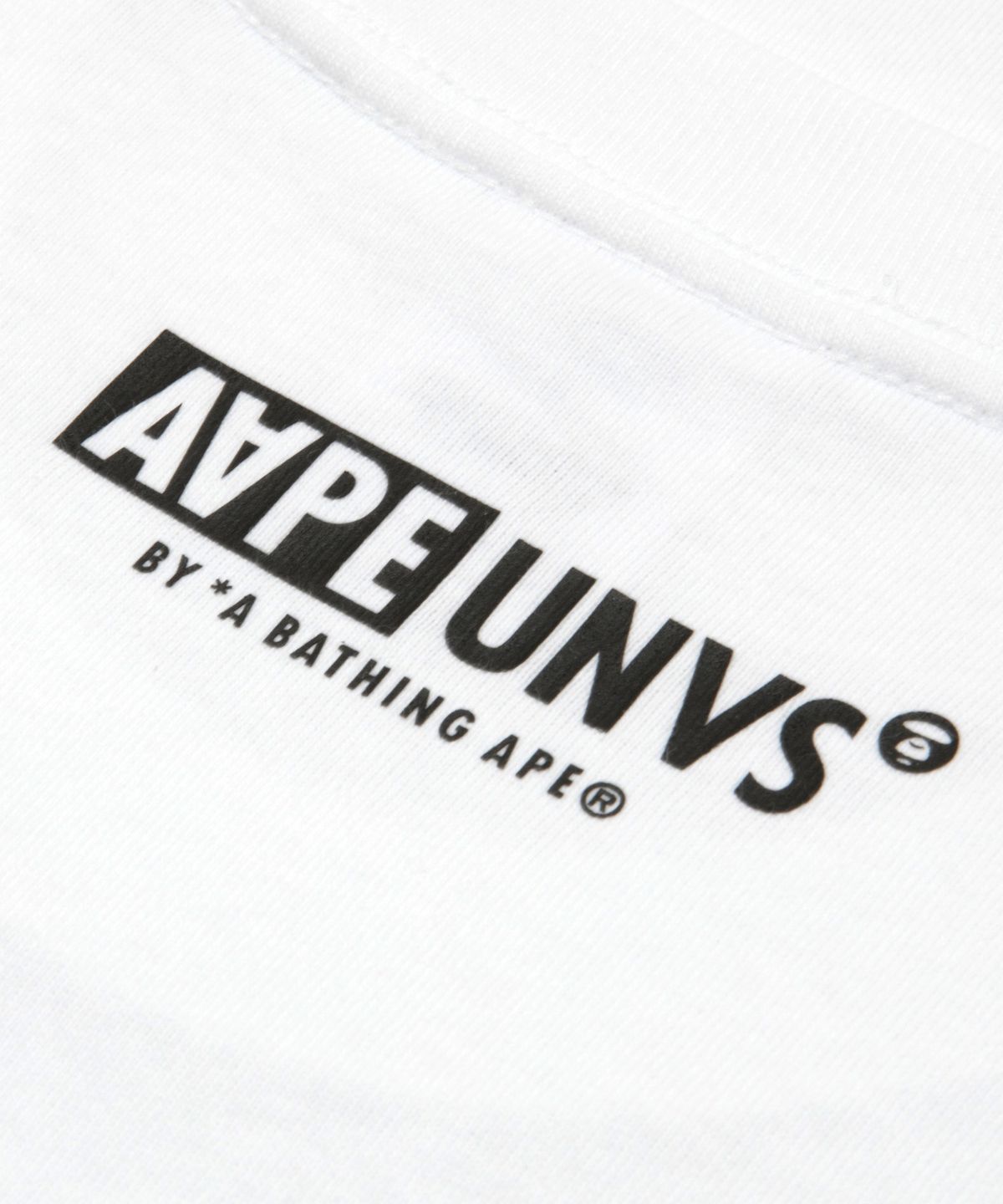 에이프(AAPE) AAPEUNVS 문페이스 티셔츠 화이트 / AAPTEM1836XXQWHX