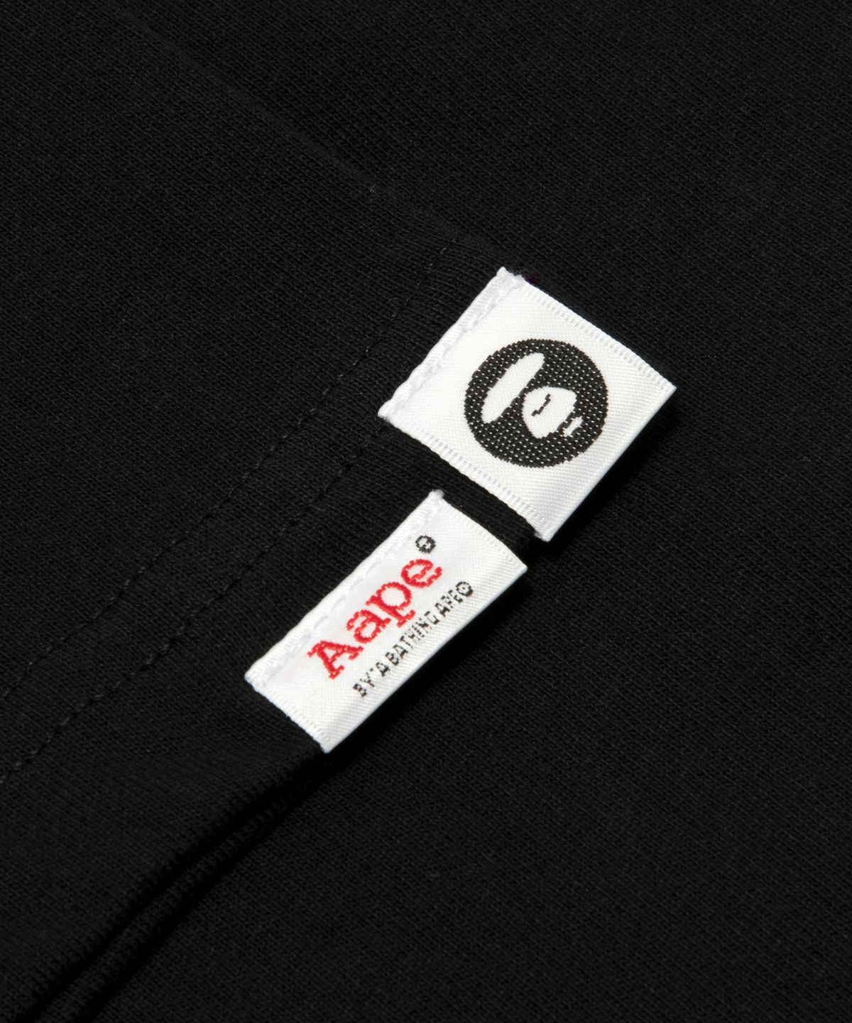 에이프(AAPE) AAPENOW 문페이스 티셔츠 블랙 / AAPTEM1837XXQBKX