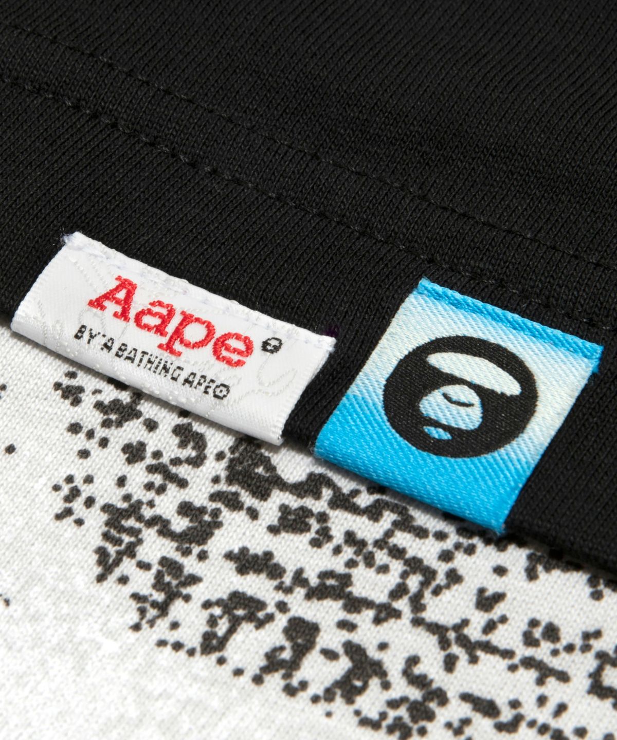 에이프(AAPE) 문페이스 티셔츠 블랙 / AAPTEM1877XXQBKX