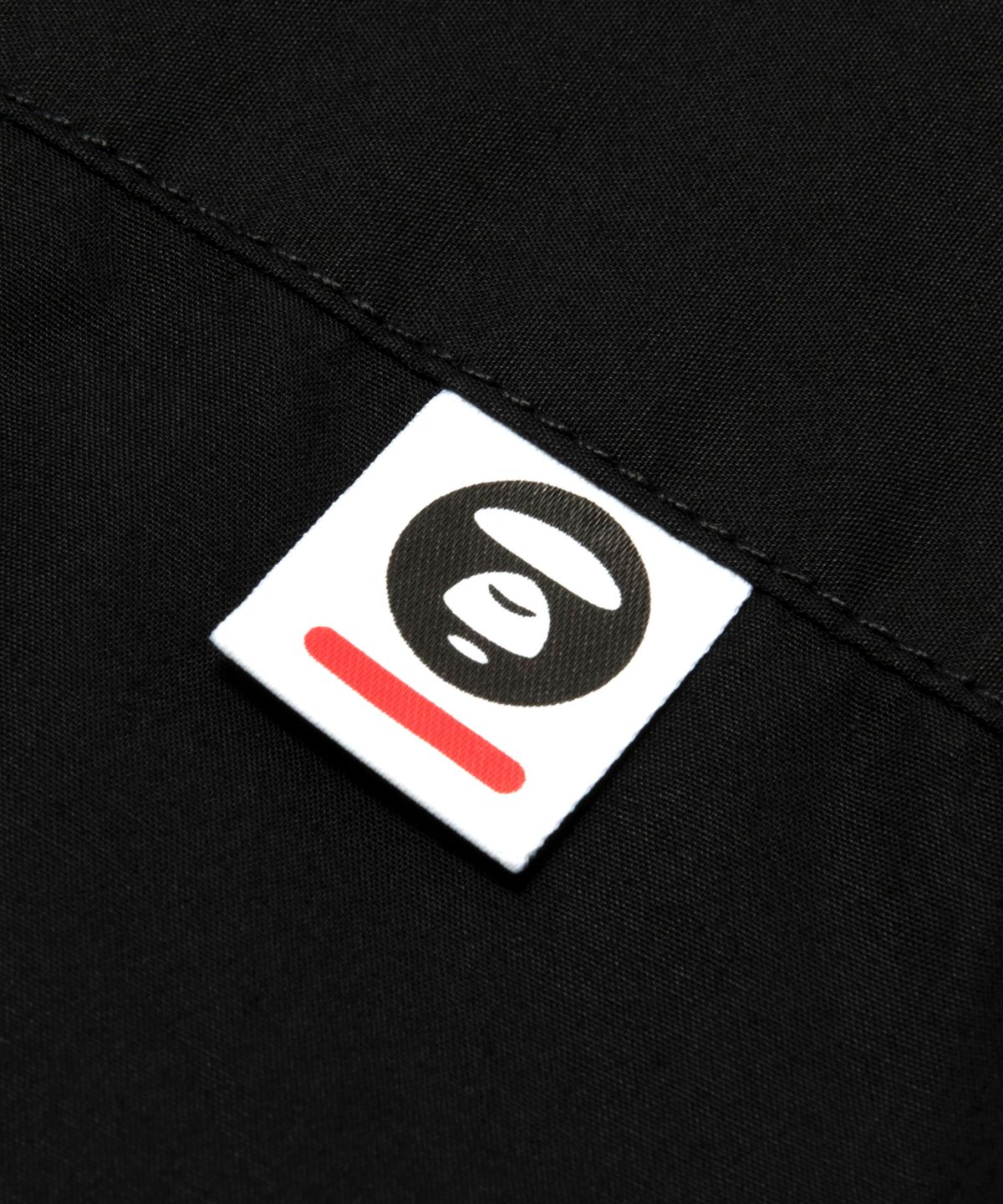 에이프(AAPE) AAPE NOW 문페이스 숏 슬리브 셔츠 블랙 / AAPSRM8561XXQBKX