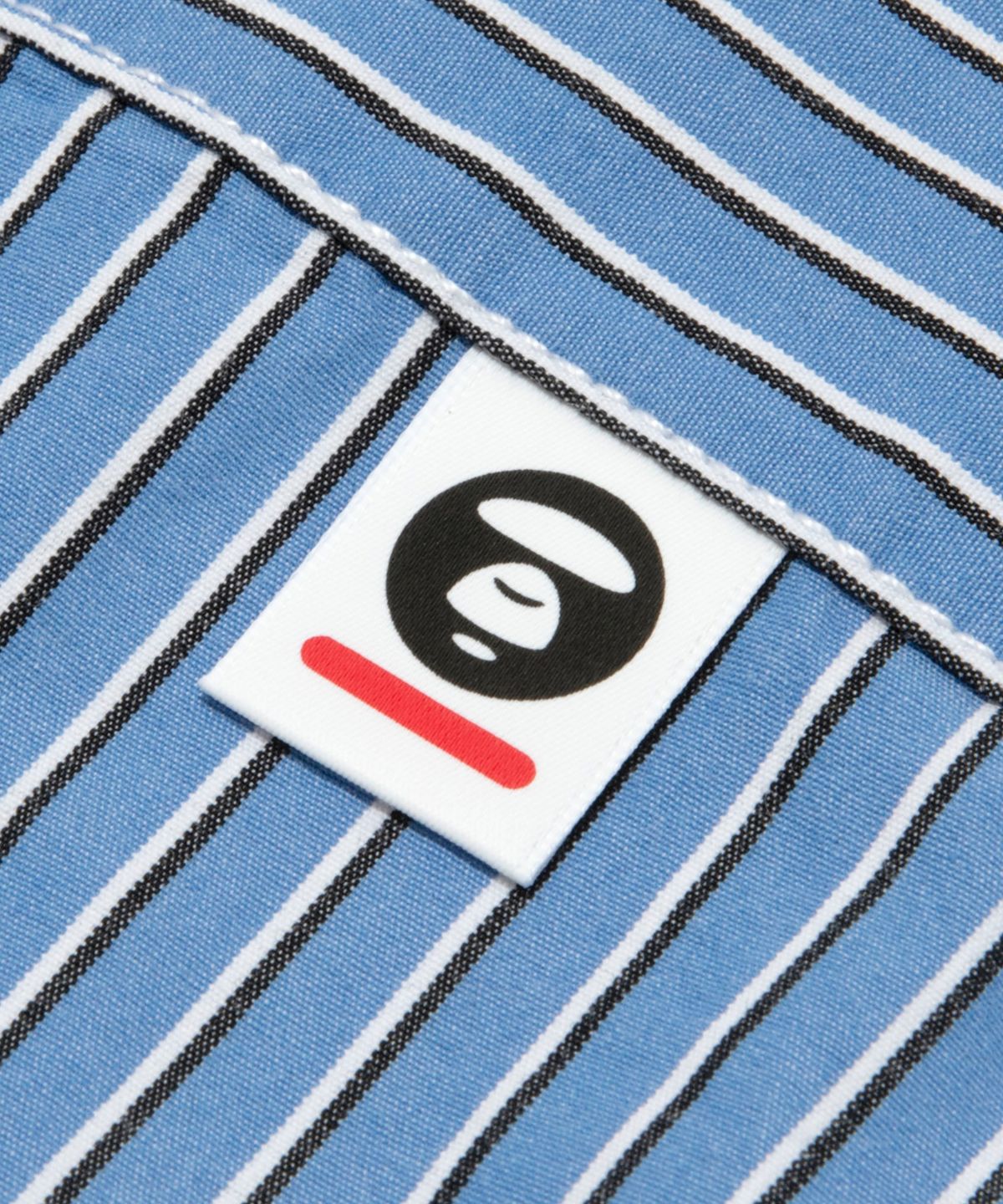 에이프(AAPE) AAPE NOW 문페이스 숏 슬리브 셔츠 블루 / AAPSRM8561XAQBLA