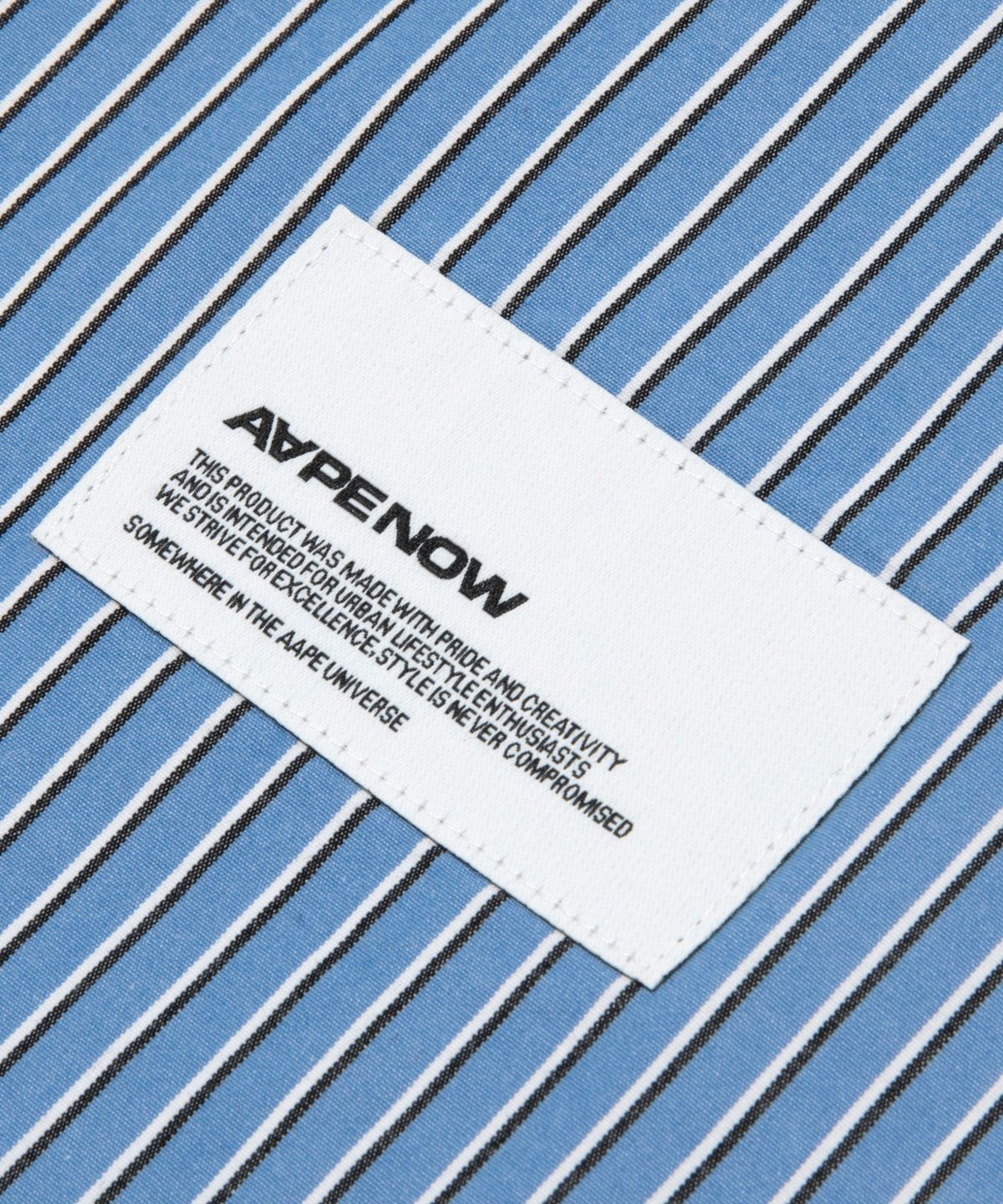 에이프(AAPE) AAPE NOW 문페이스 숏 슬리브 셔츠 블루 / AAPSRM8561XAQBLA