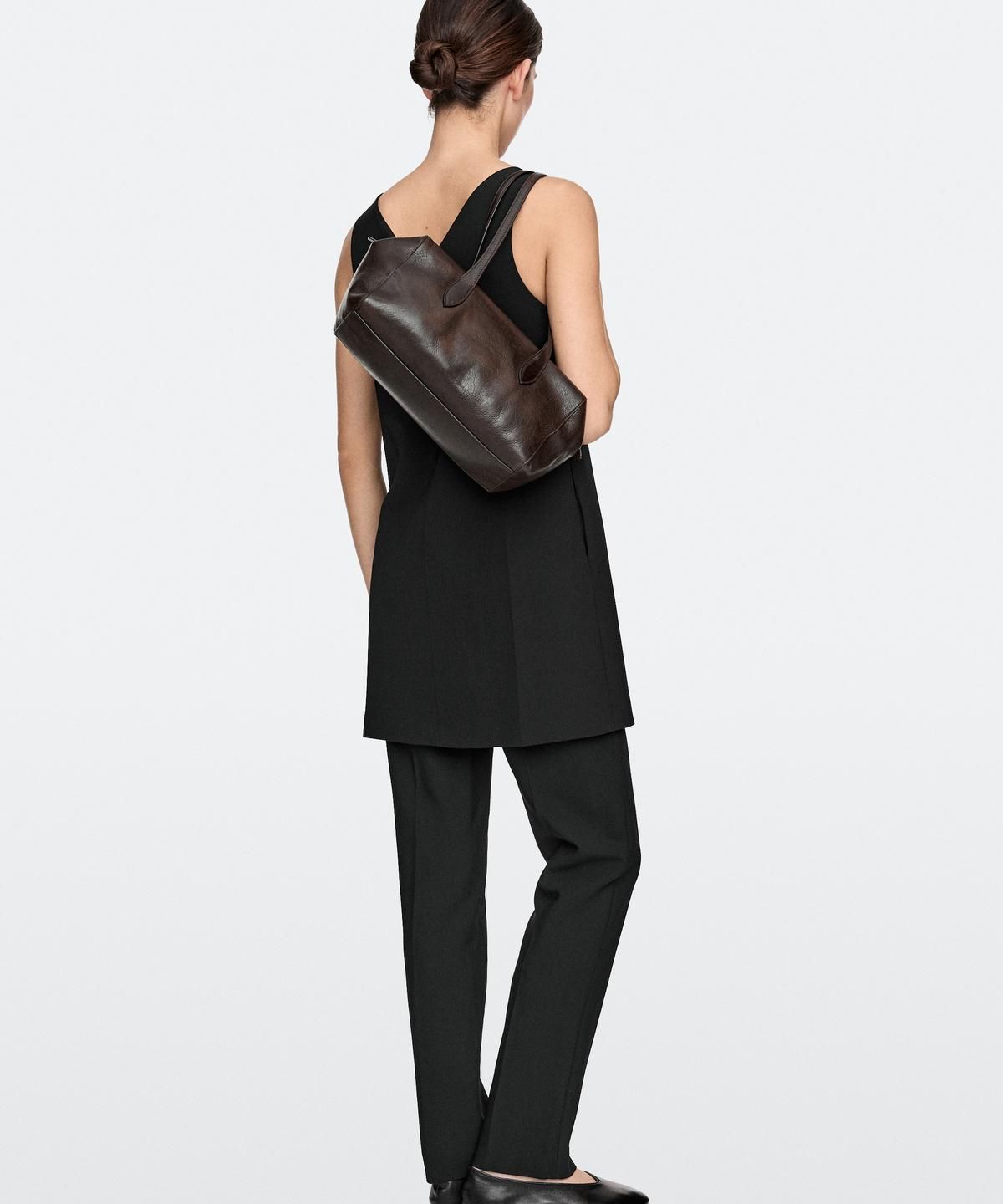 마시모두띠(MASSIMO DUTTI) 웨스트 나파 레더 사첼 백