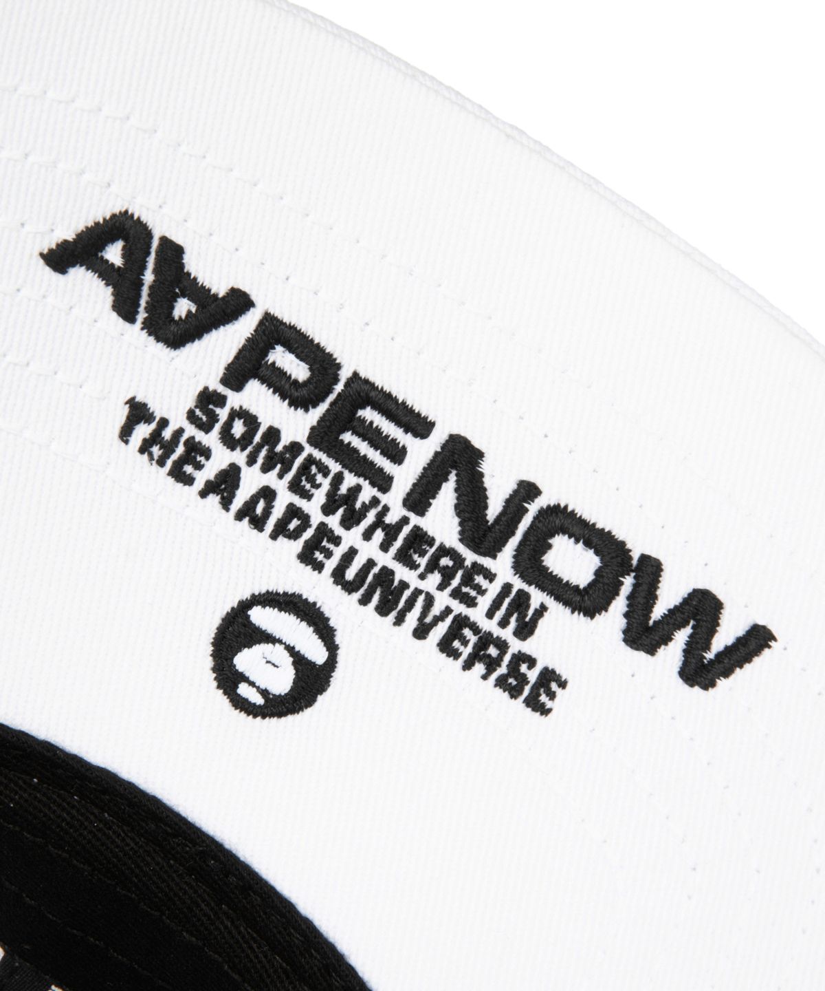 에이프(AAPE) AAPE NOW 문페이스 로고 캡 화이트 / AAPCPM4865XXQWHX