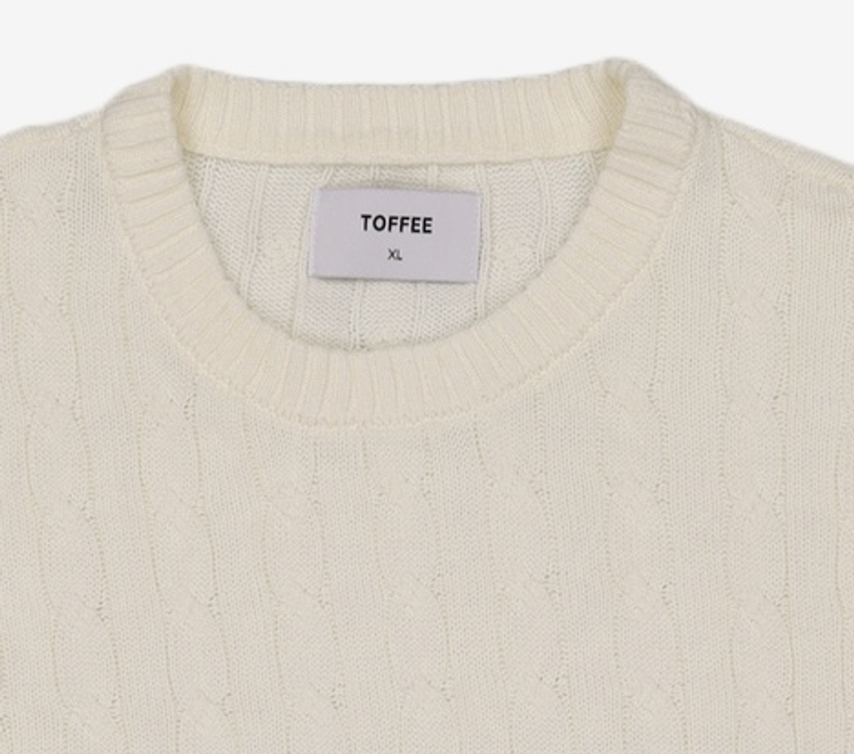 토피(TOFFEE) 클래식 케이블 라운드넥 하프 니트 (KHAKI BEIGE) XL
