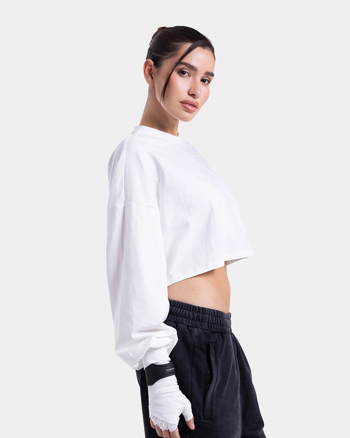 복스로(BOXRAW) 스트라이크 오버사이즈 크롭 롱슬리브 티셔츠 BXRW-W-OSCLST [화이트]