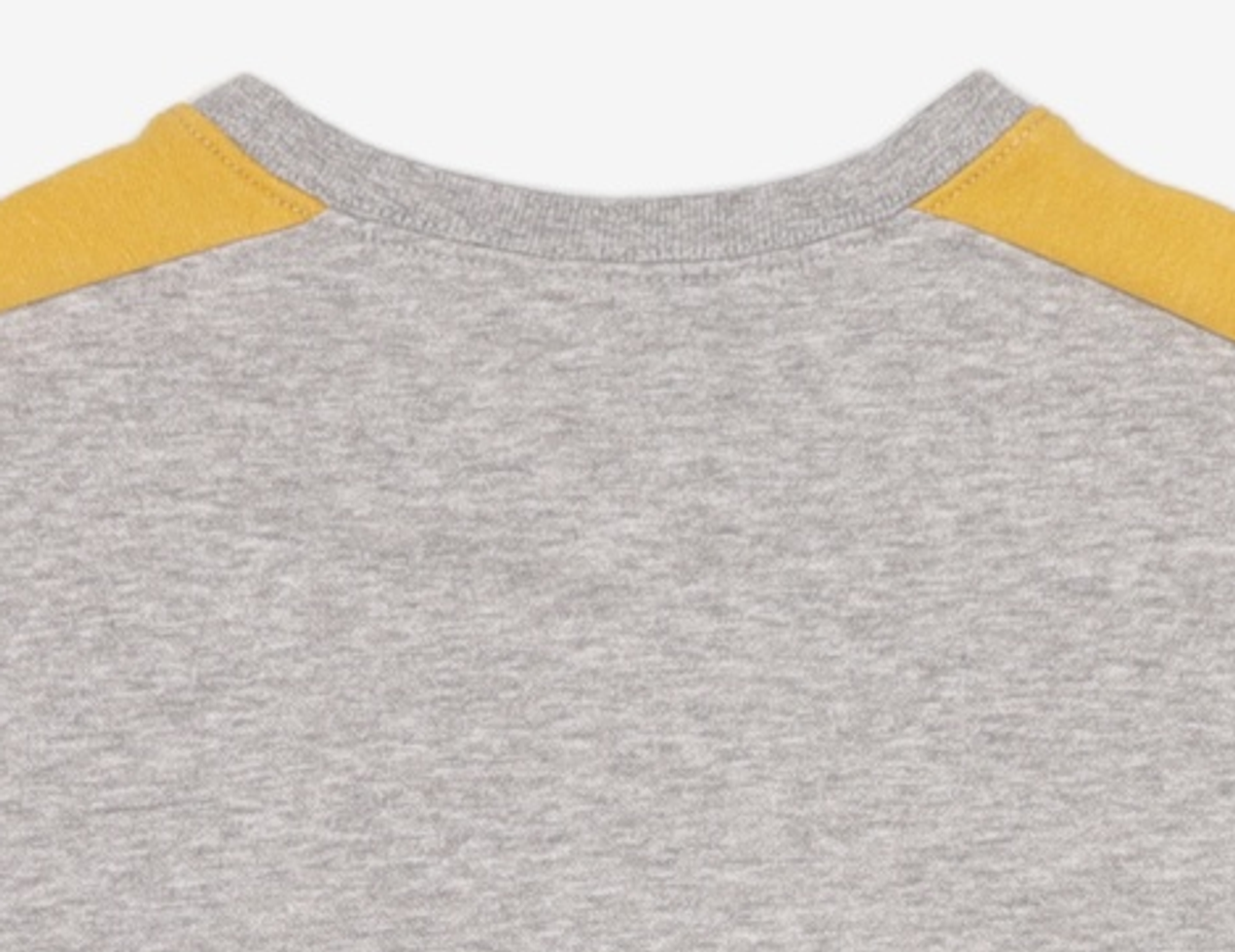 디바이디드에이치앤엠(DIVIDED H&M) 맨투맨/스웨트셔츠 XS