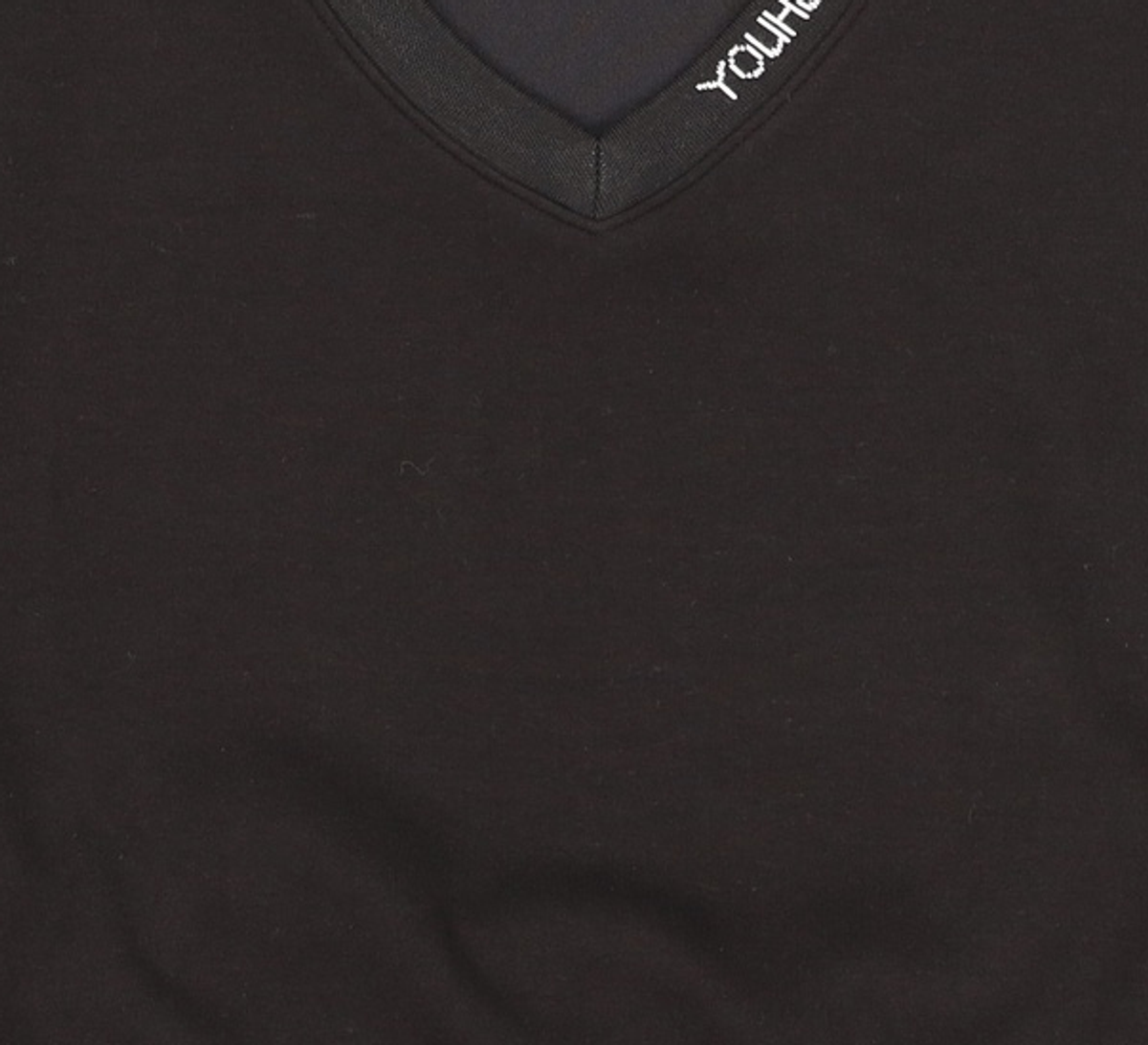 유희(YOUHEE) V-NECK LOGO SWEATSHIRTS BLACK FREE