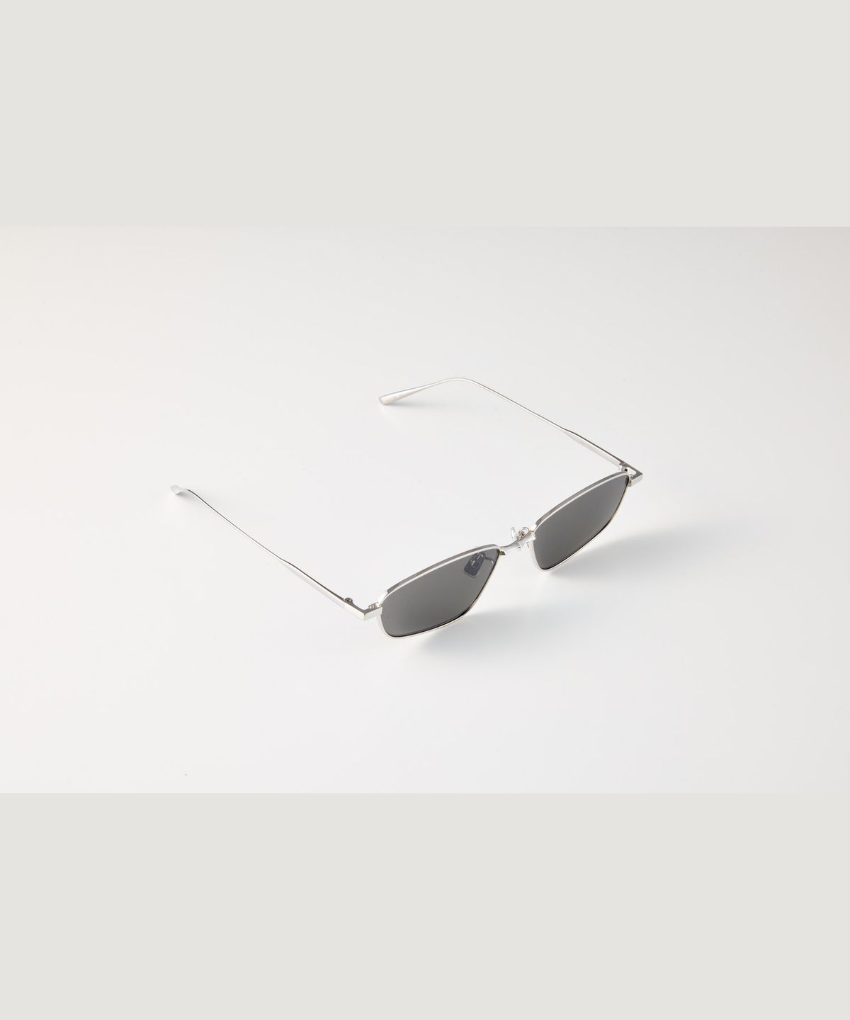 로우 젠더(LOW GENDER) SNATCH NO.012 - SILVER(GRAY LENS)