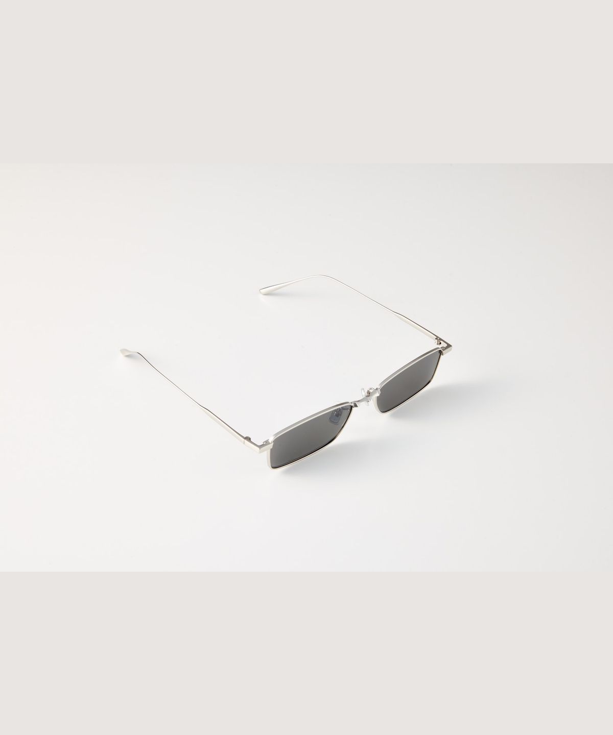 로우 젠더(LOW GENDER) SNATCH NO.013 - SILVER(GRAY LENS)