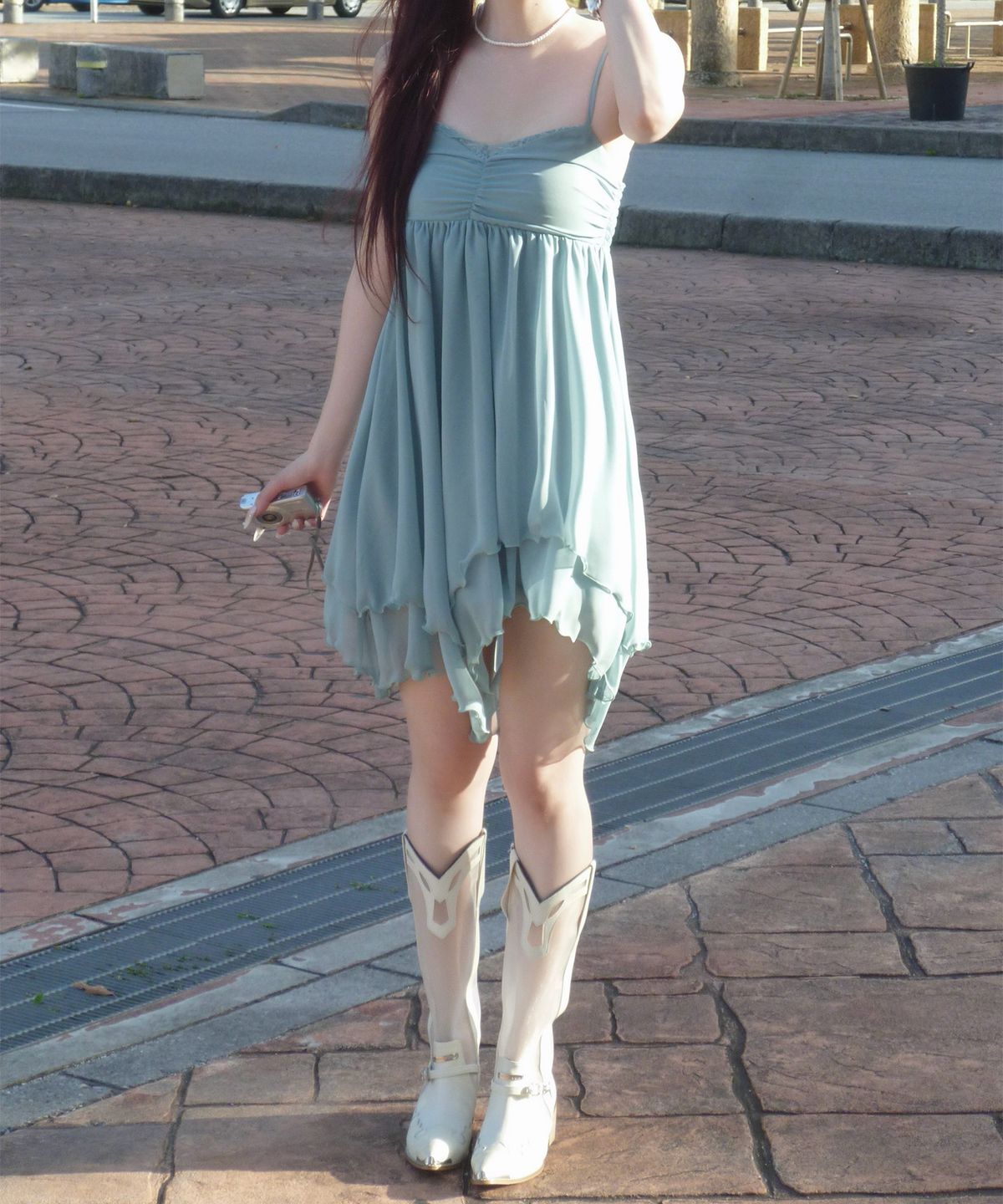 일리오(ILLIO) [빛오 x 일리오] Jade mint Asymmetric Chiffon Dress