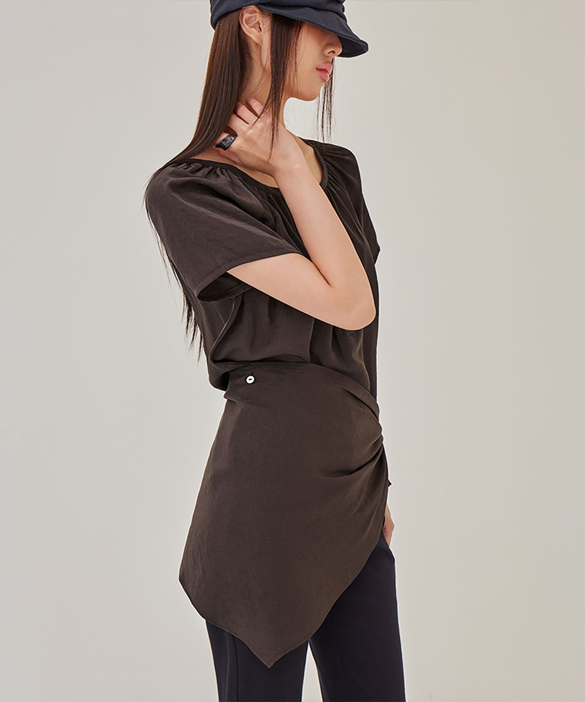 런던다다(LONDONDADA) Sheer Scarf Wrap Blouse, COCOA