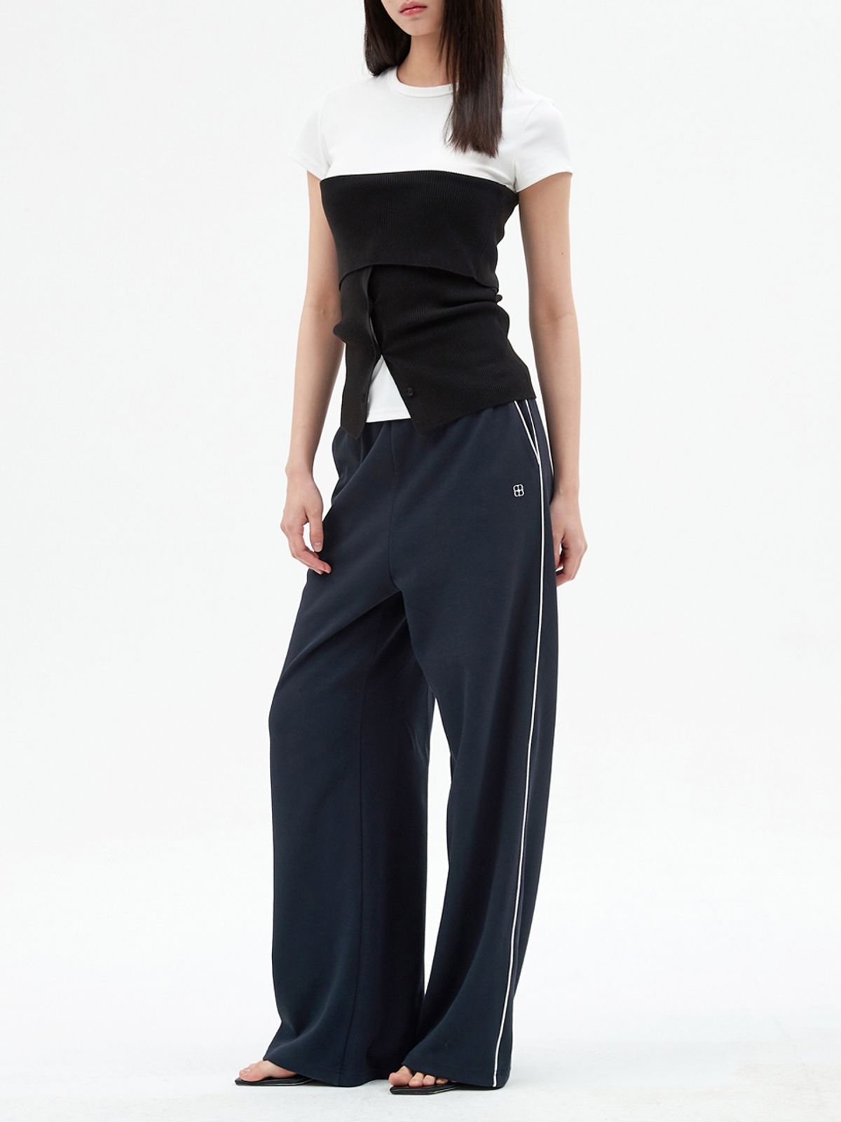 엘씨브이(LCVE) EMBROIDERY WIDE SWEAT PANTS_NAVY