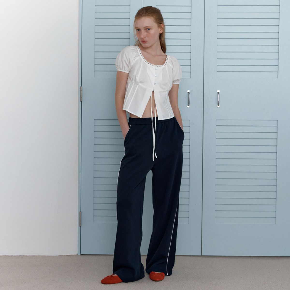 엘씨브이(LCVE) EMBROIDERY WIDE SWEAT PANTS_NAVY