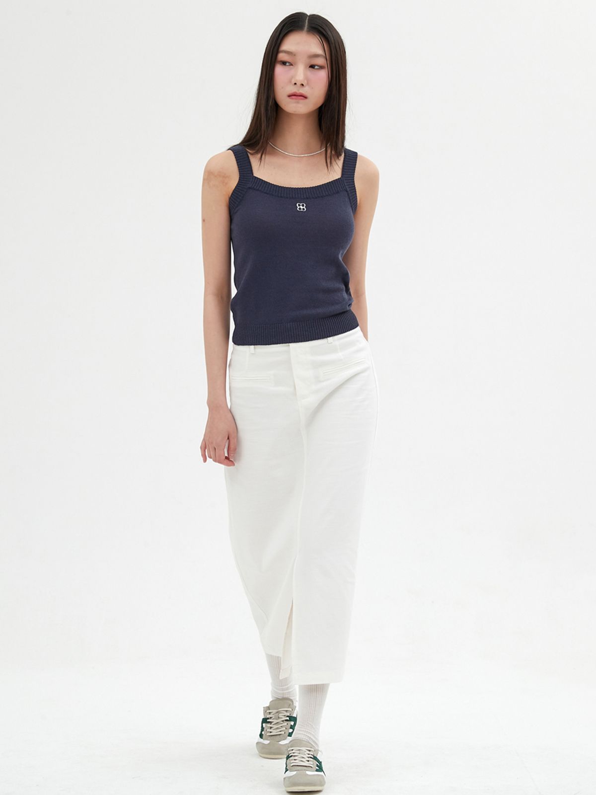 엘씨브이(LCVE) EMBROIDERY SLEEVELESS KNIT_NAVY