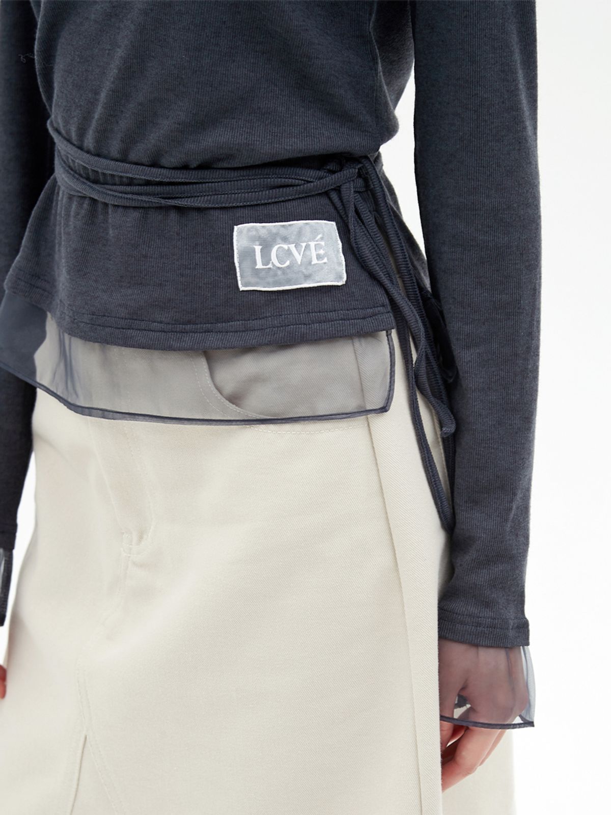 엘씨브이(LCVE) CHIFFON DETAIL LONG-SLEEVE TOP_CHARCOAL