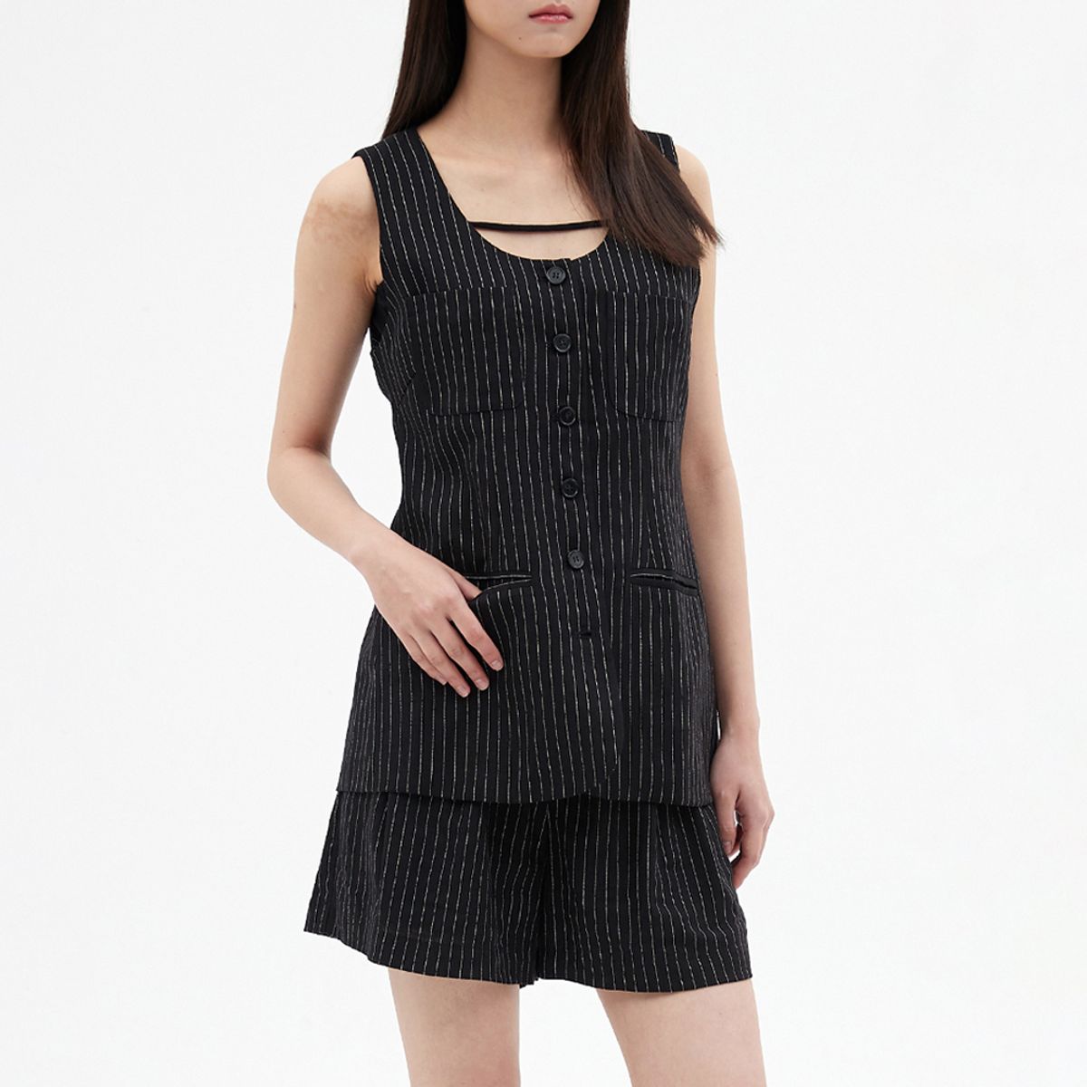 엘씨브이(LCVE) LINEN STRIPE BERMUDA PANTS_BLACK