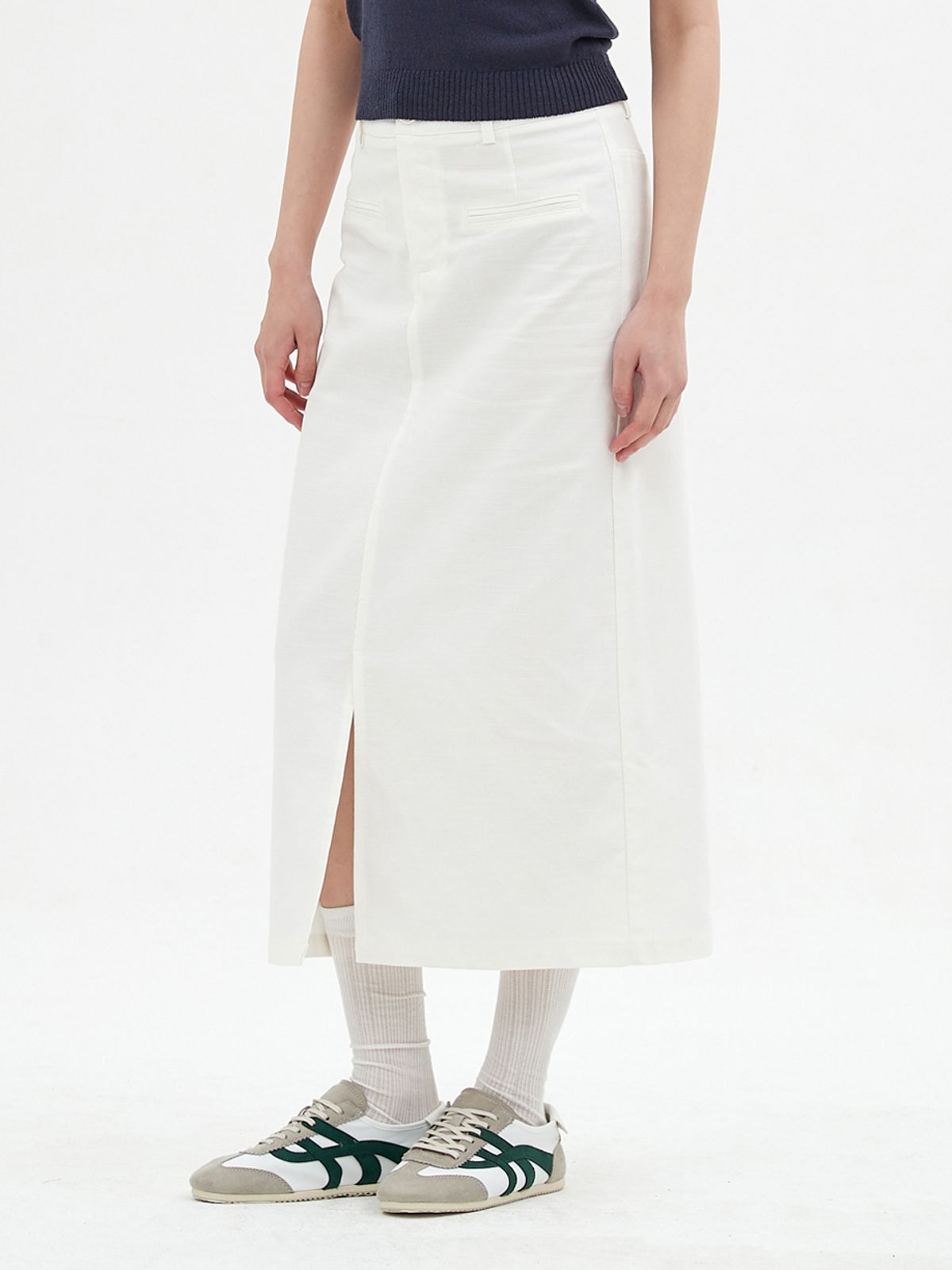 엘씨브이(LCVE) LINEN FRONT-SLIT LONG SKIRT_WHITE