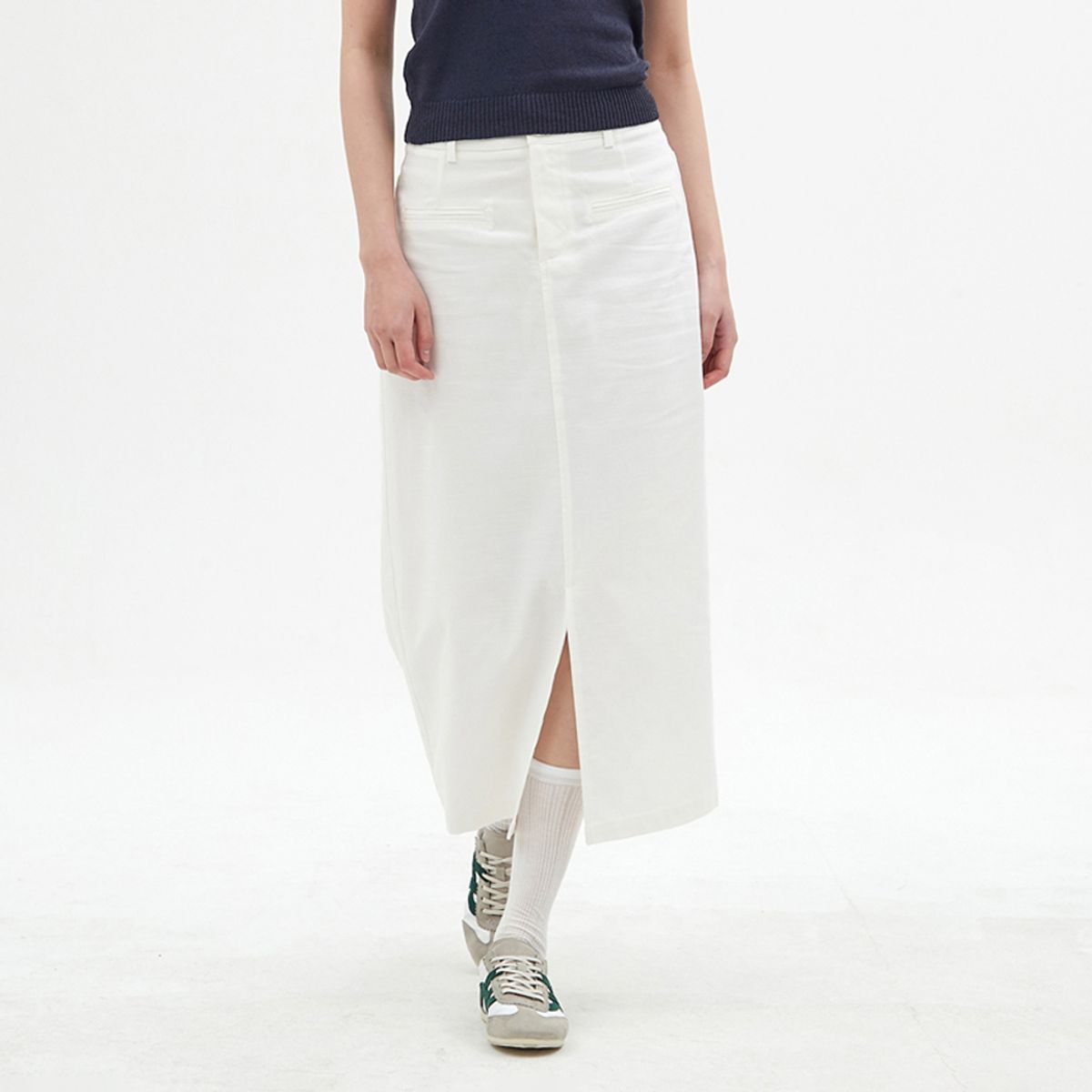 엘씨브이(LCVE) LINEN FRONT-SLIT LONG SKIRT_WHITE