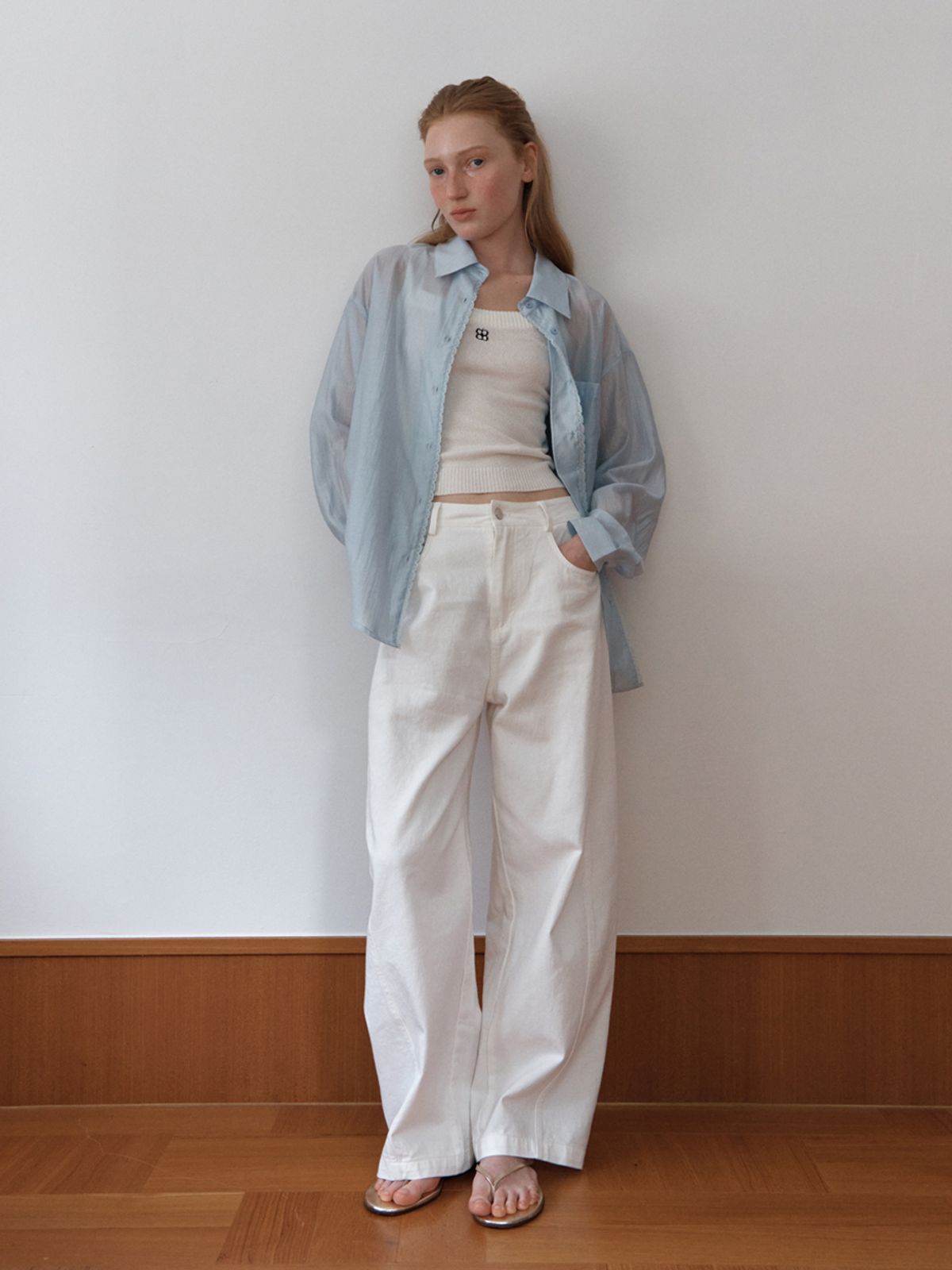 엘씨브이(LCVE) EMBROIDERY SLEEVELESS KNIT_IVORY