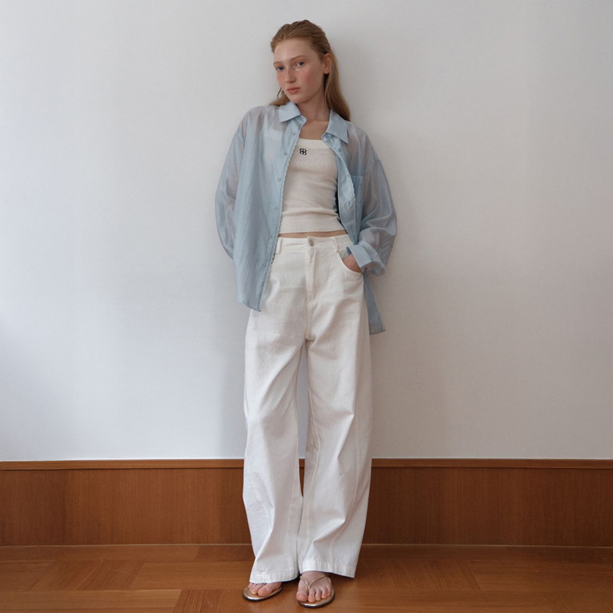 엘씨브이(LCVE) EMBROIDERY SLEEVELESS KNIT_IVORY