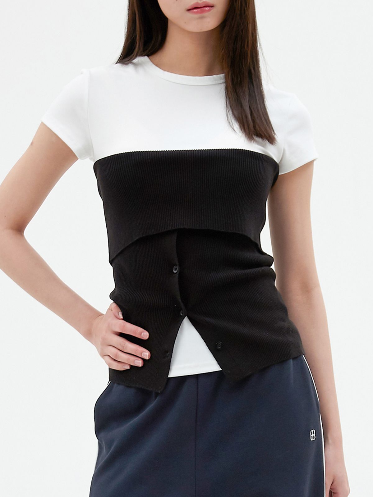 엘씨브이(LCVE) ROUND NECK BODYCON T-SHIRT_IVORY