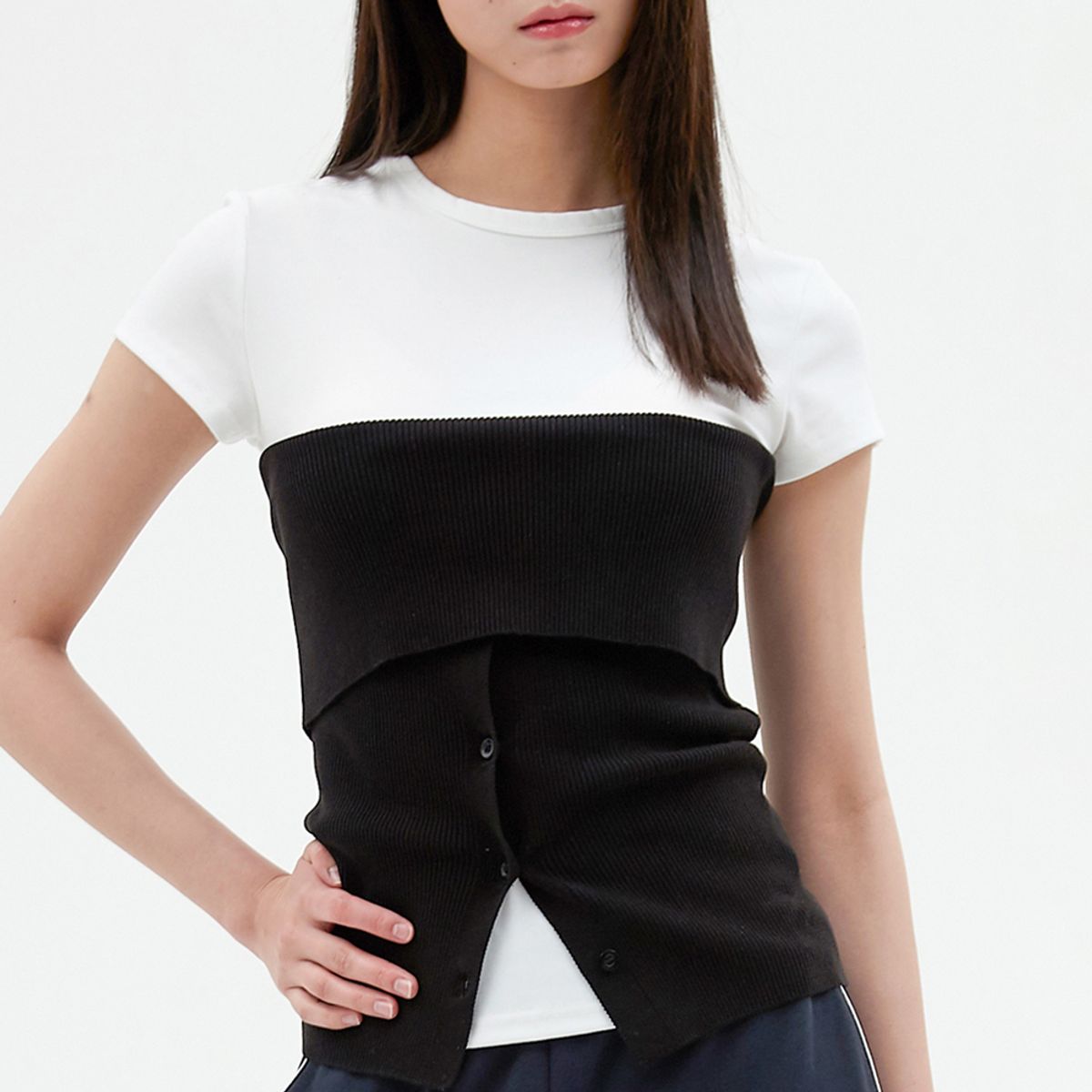 엘씨브이(LCVE) ROUND NECK BODYCON T-SHIRT_IVORY
