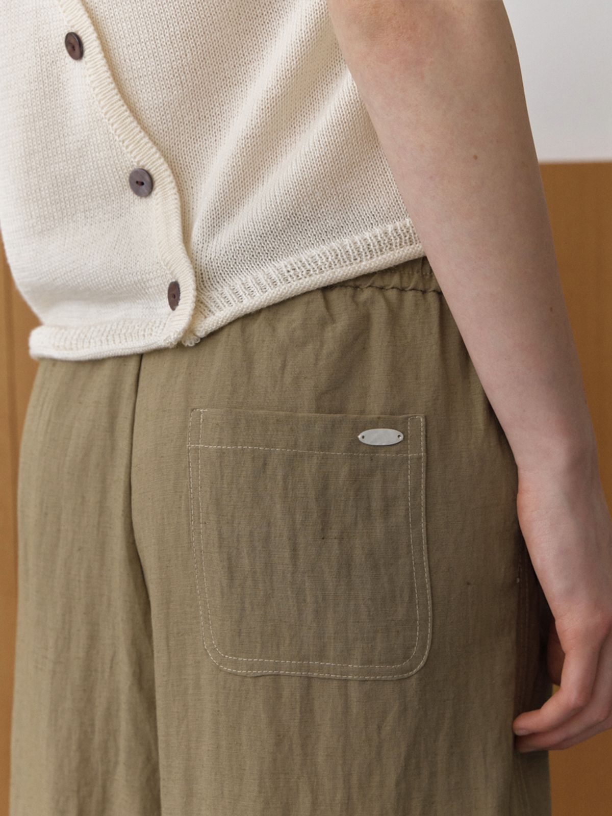 엘씨브이(LCVE) CURVED STITCH WIDE-FIT PANTS_BROWN