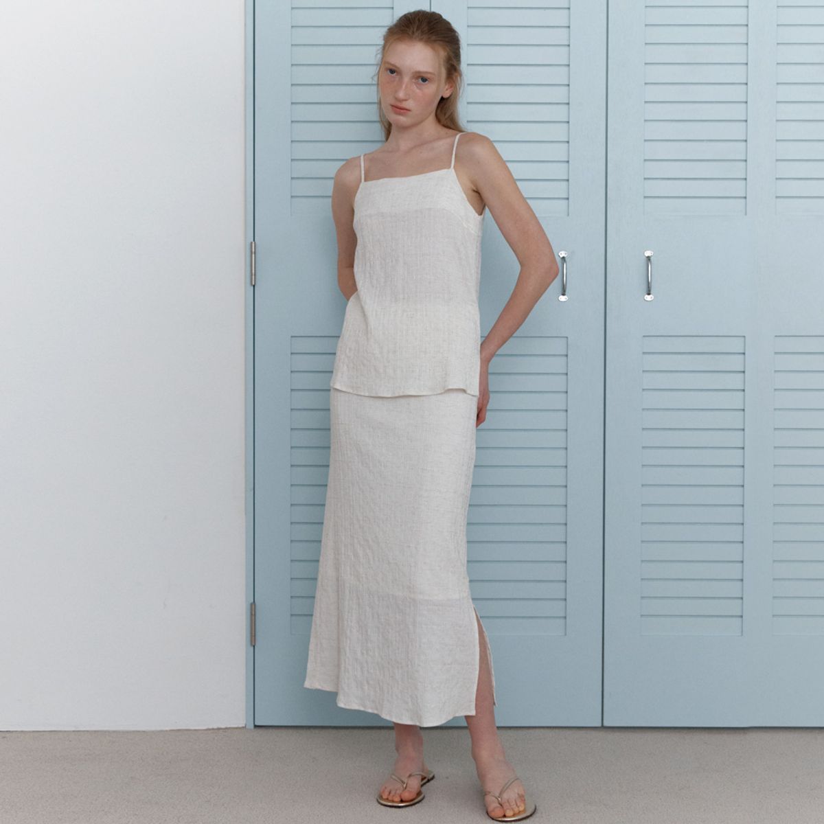 엘씨브이(LCVE) TEXTURED SLIT SKIRT_IVORY
